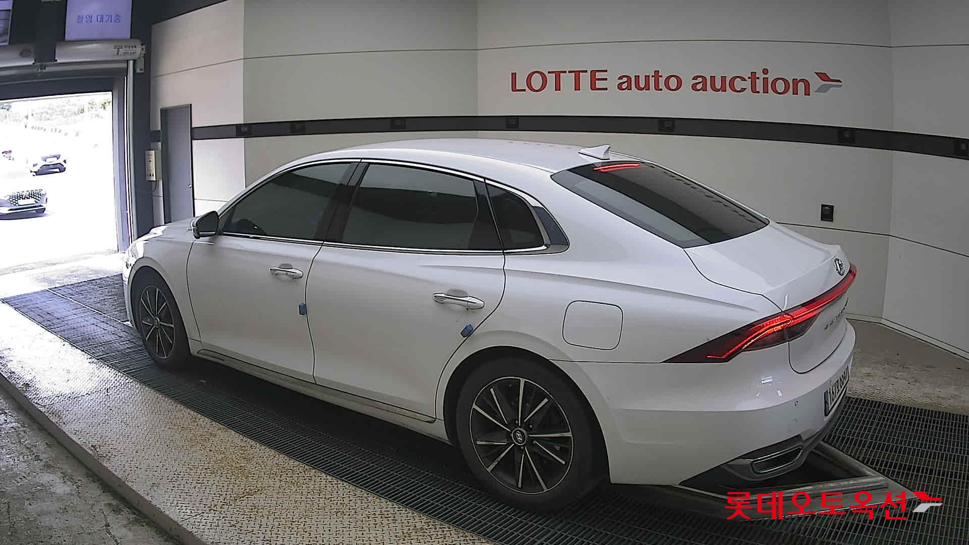 2022 - hyundai grandeur