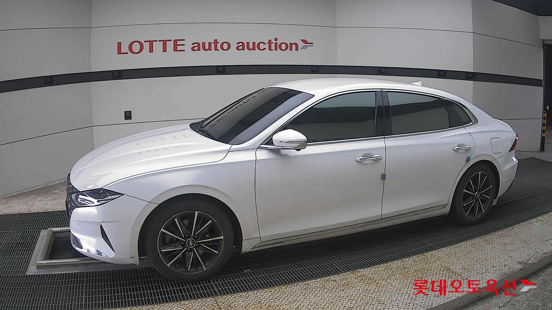 2022 - hyundai grandeur