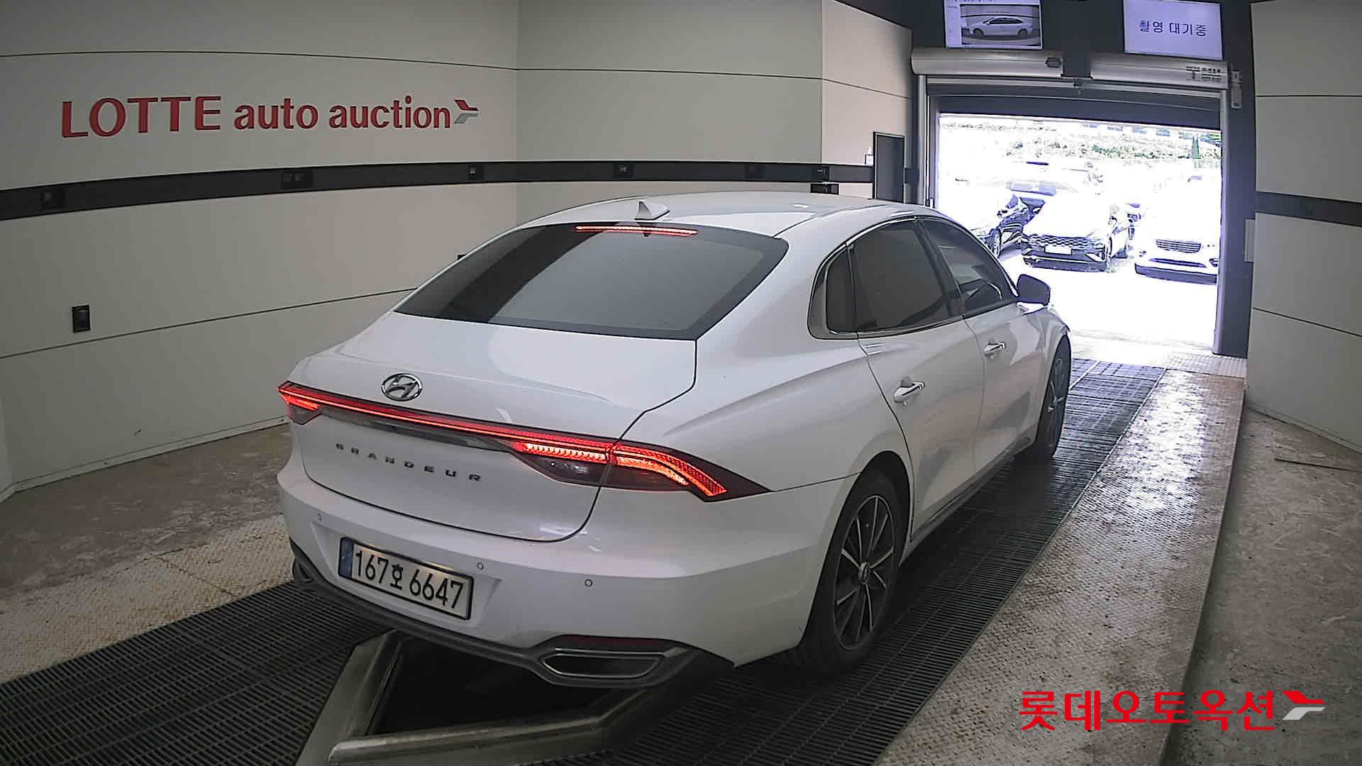 2022 - hyundai grandeur