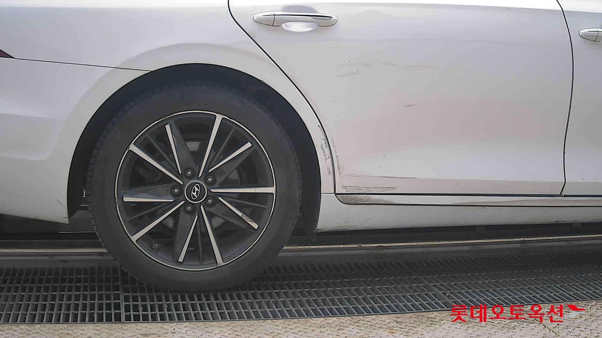 2022 - hyundai grandeur