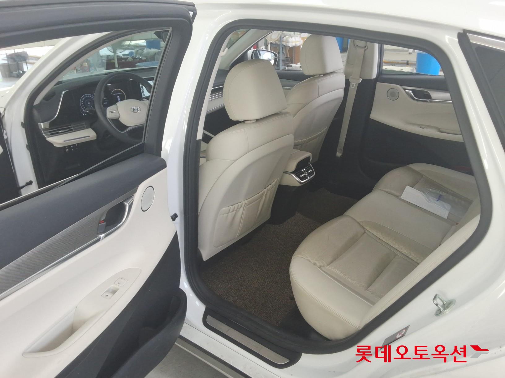 2022 - hyundai grandeur