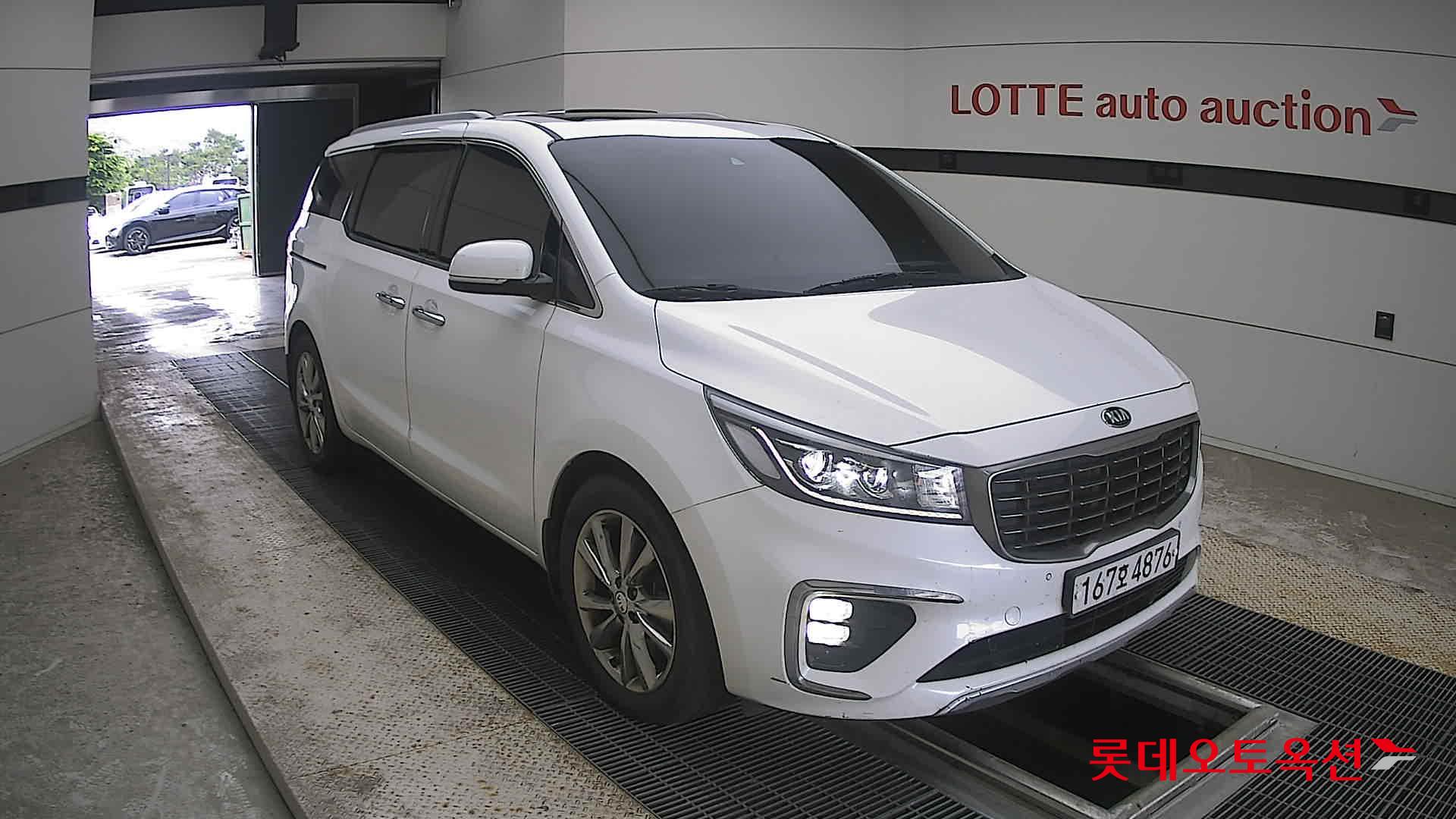 2020 - kia carnival