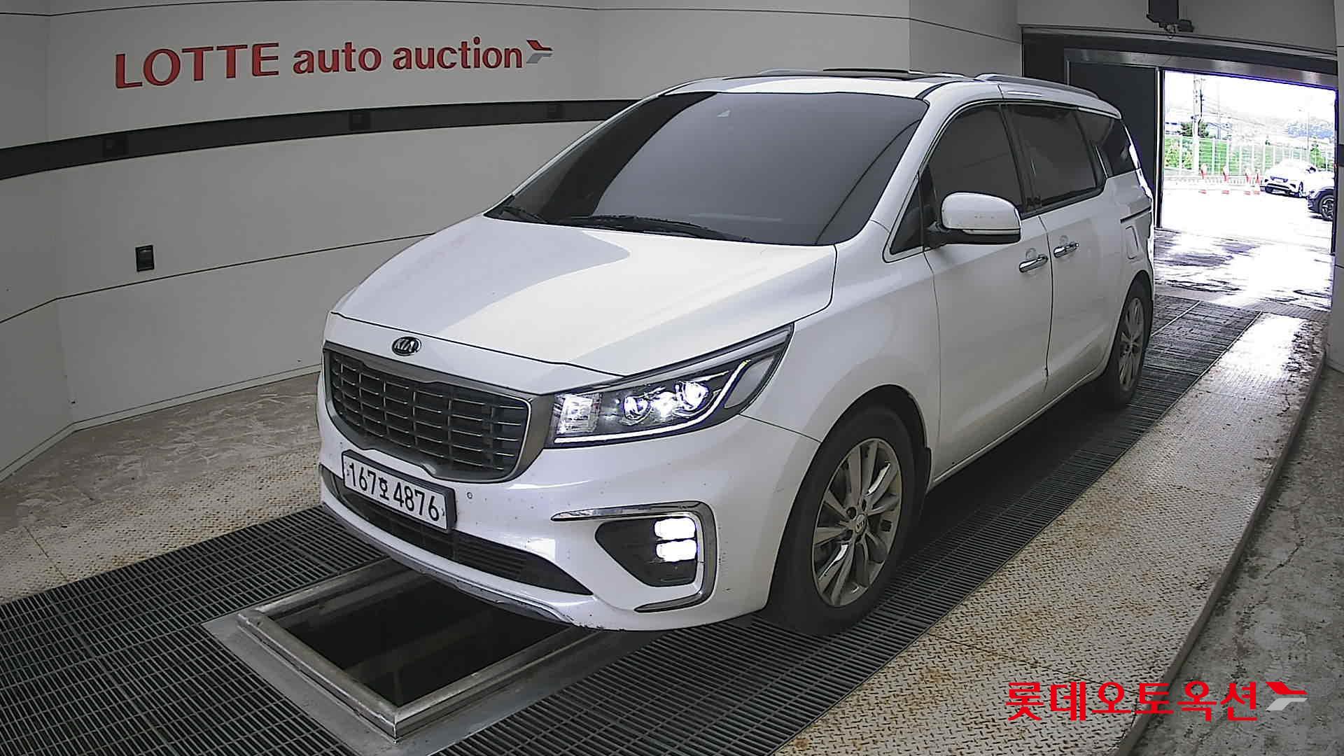 2020 - kia carnival