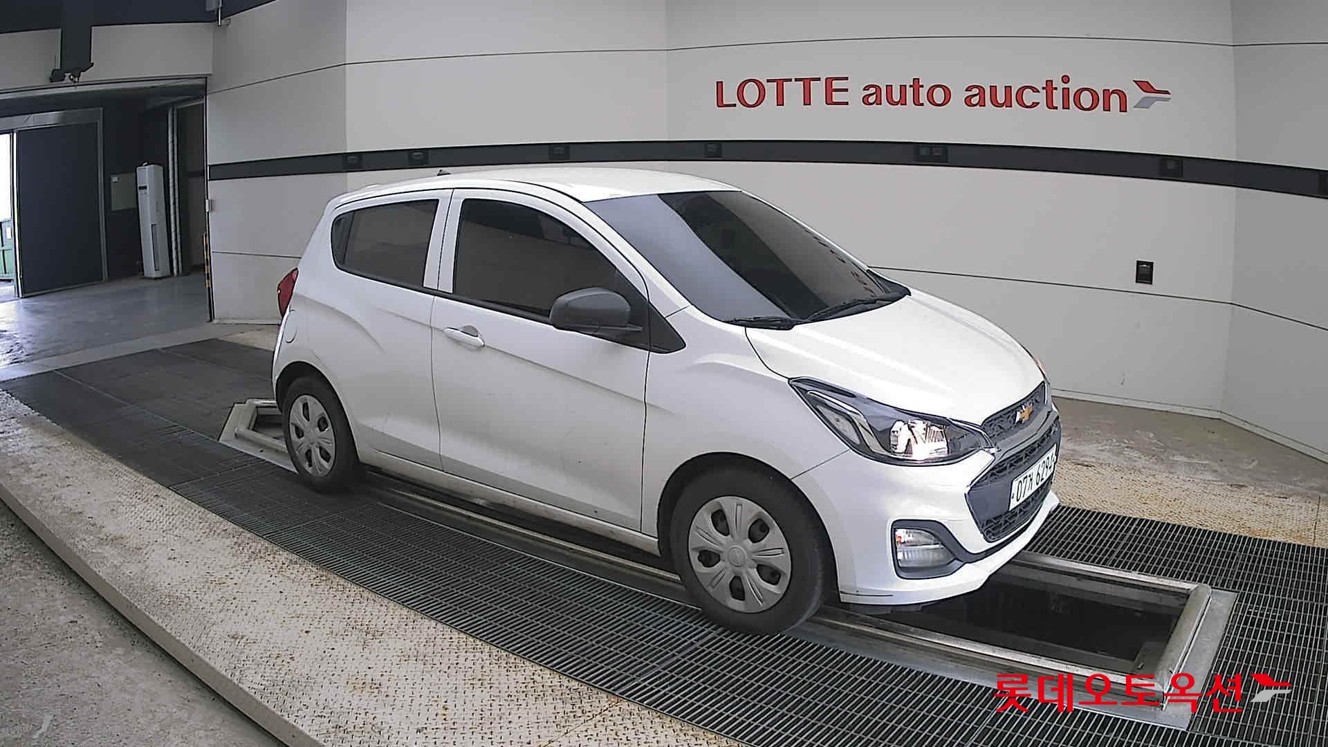 2019 - chevrolet spark