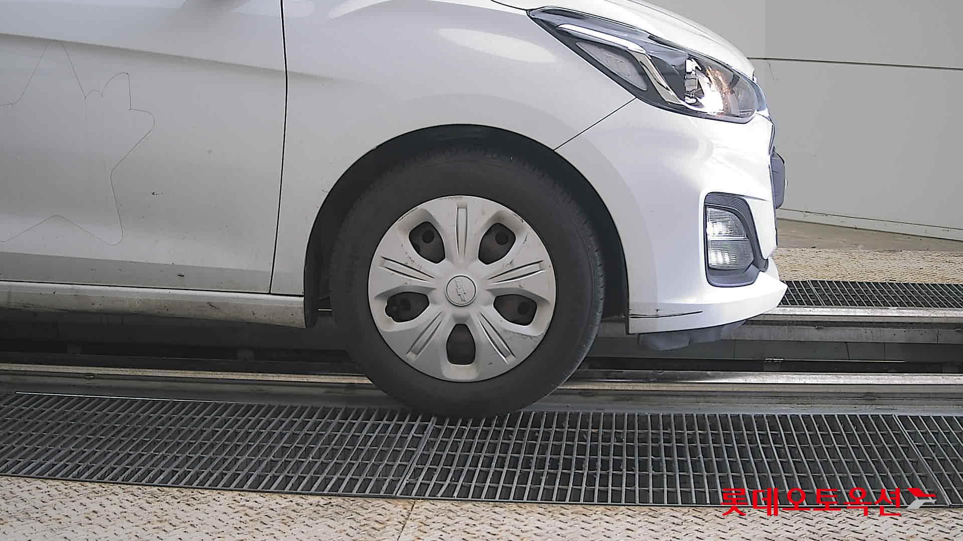 2019 - chevrolet spark