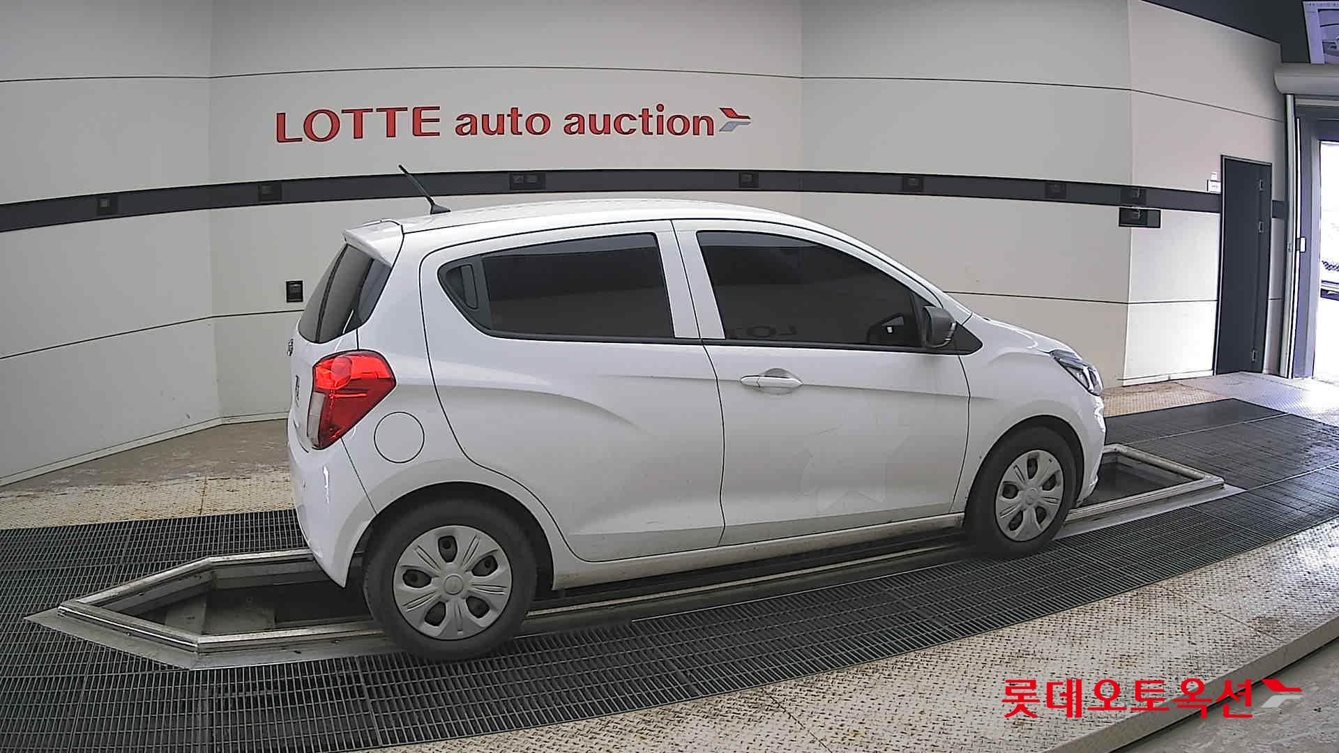 2019 - chevrolet spark