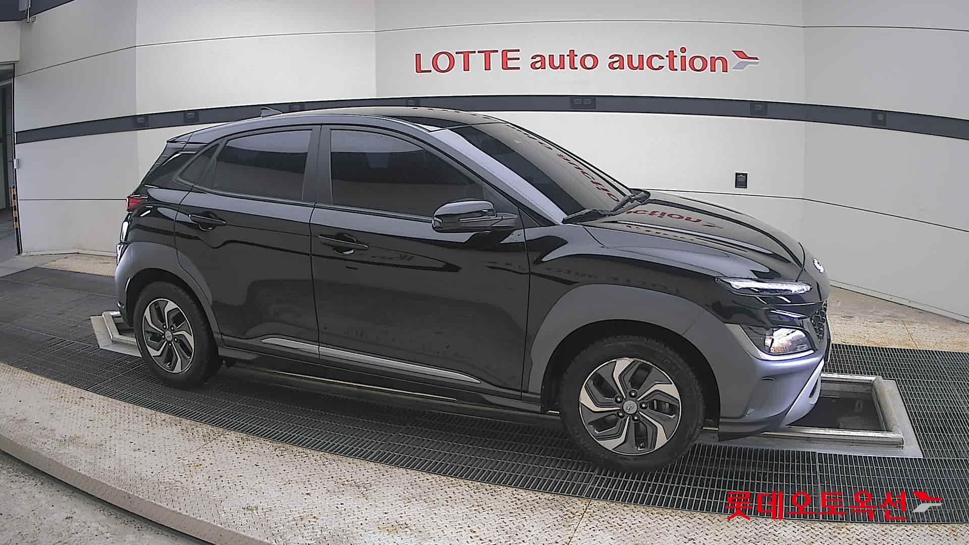 2021 - hyundai kona