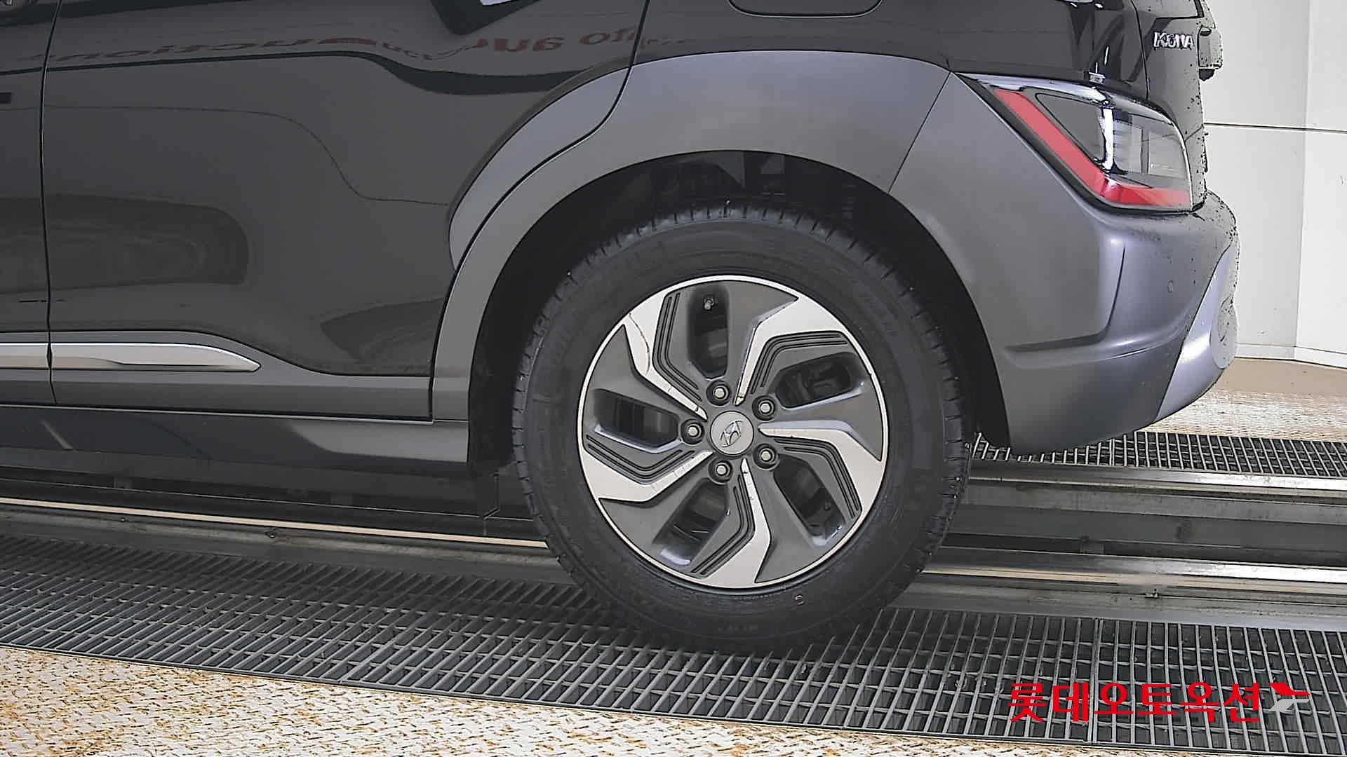 2021 - hyundai kona