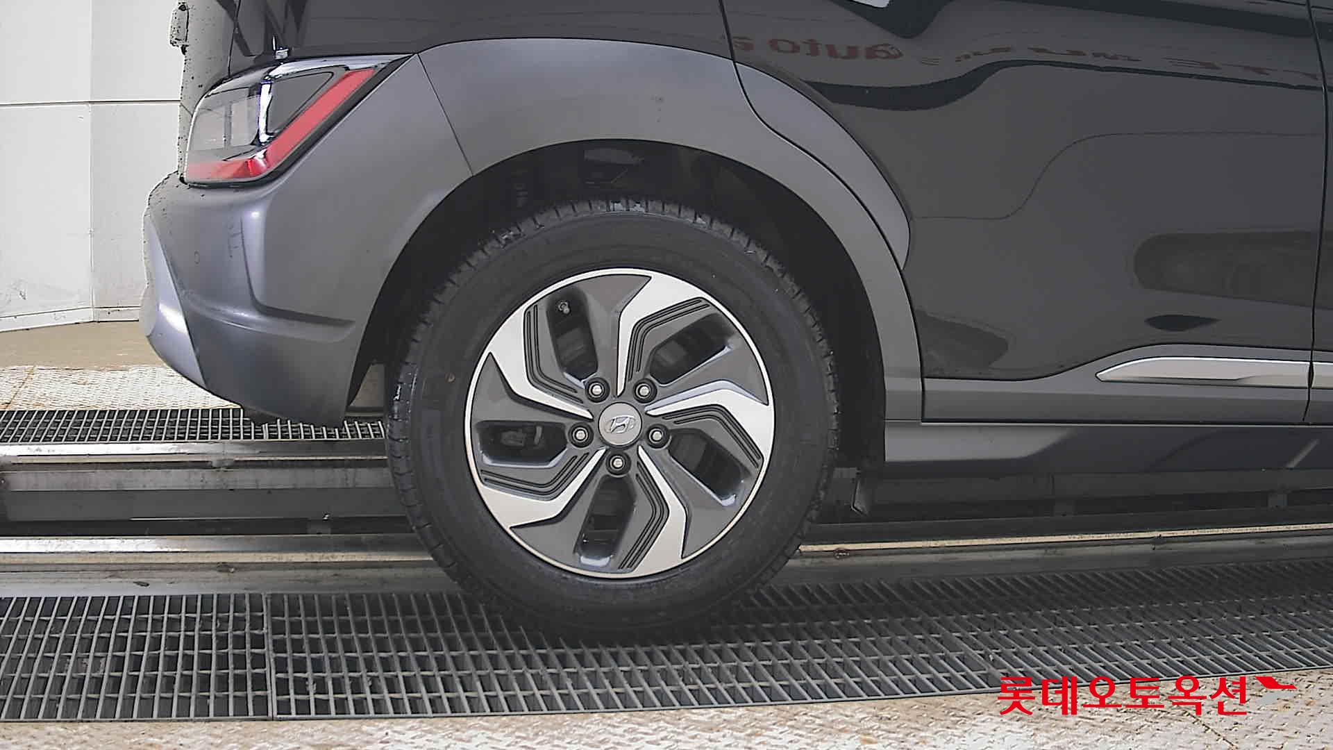 2021 - hyundai kona