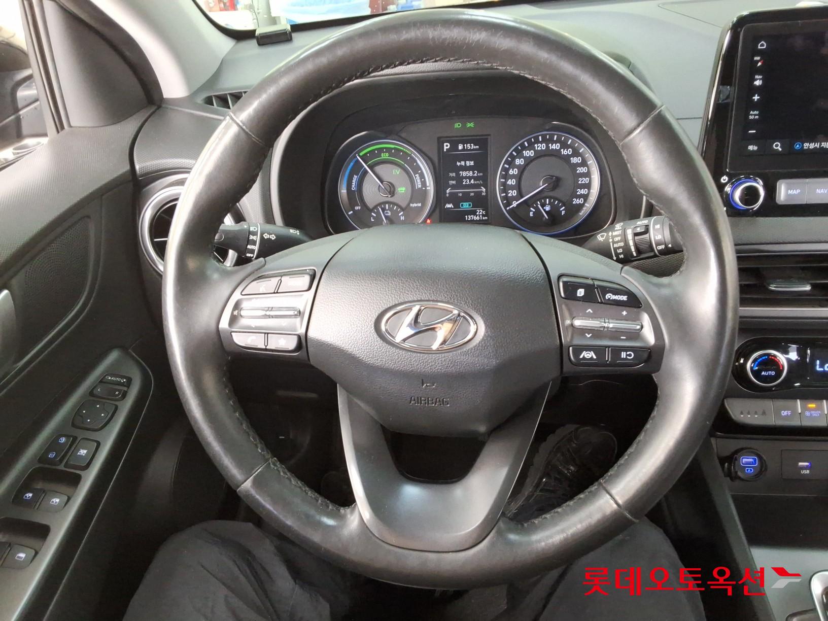 2021 - hyundai kona