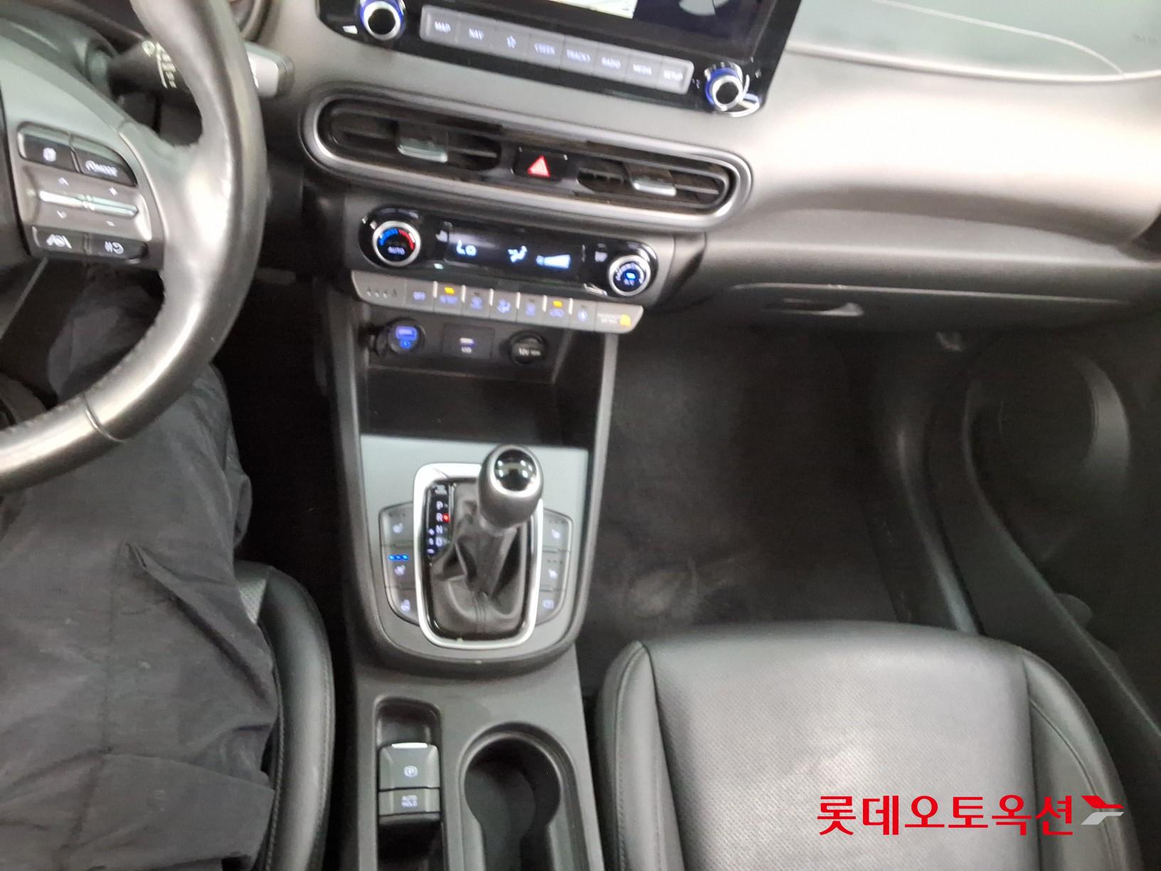 2021 - hyundai kona