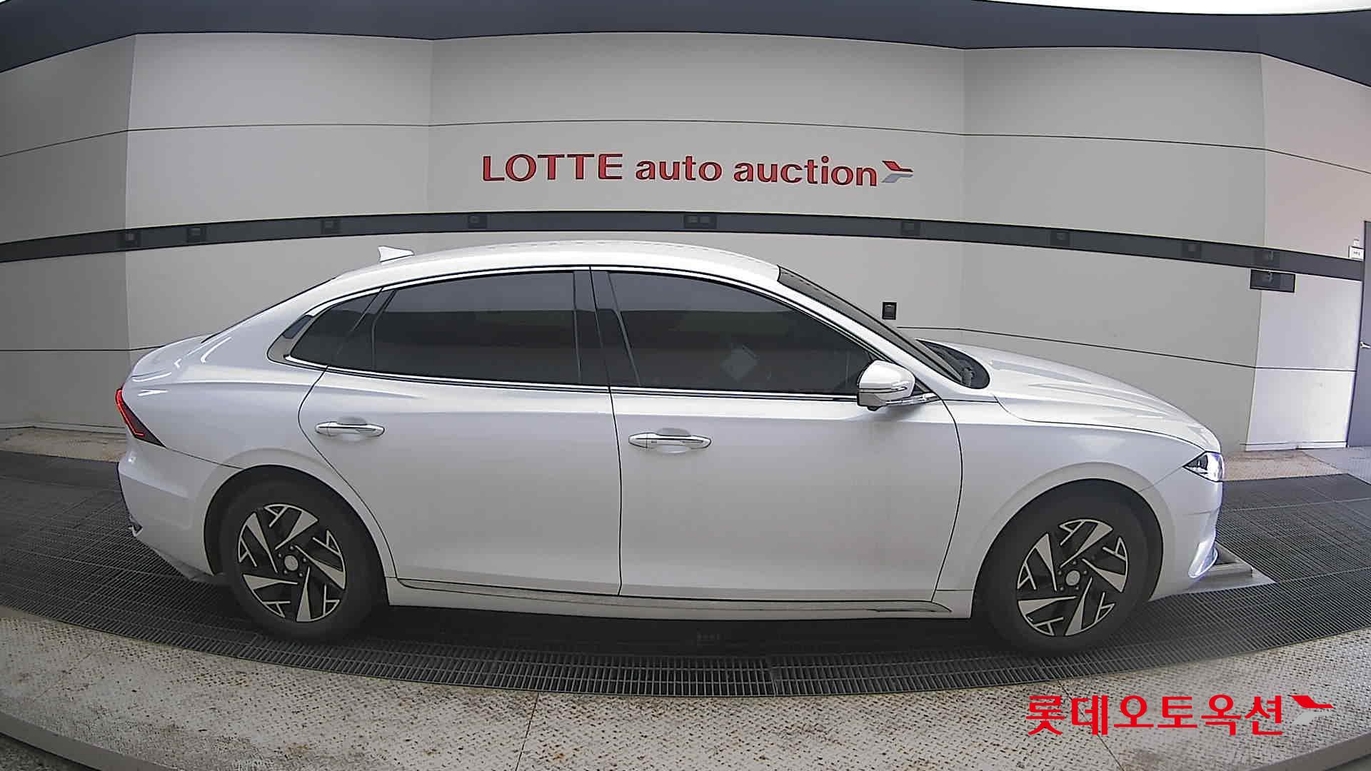 2021 - hyundai grandeur