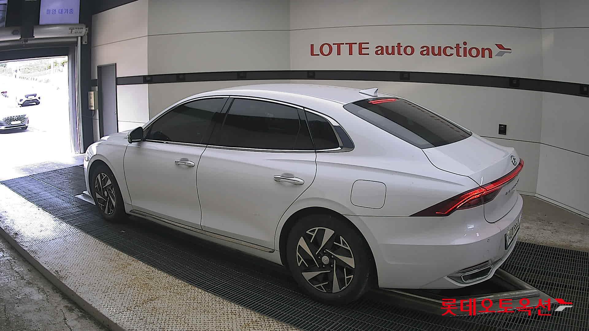 2021 - hyundai grandeur