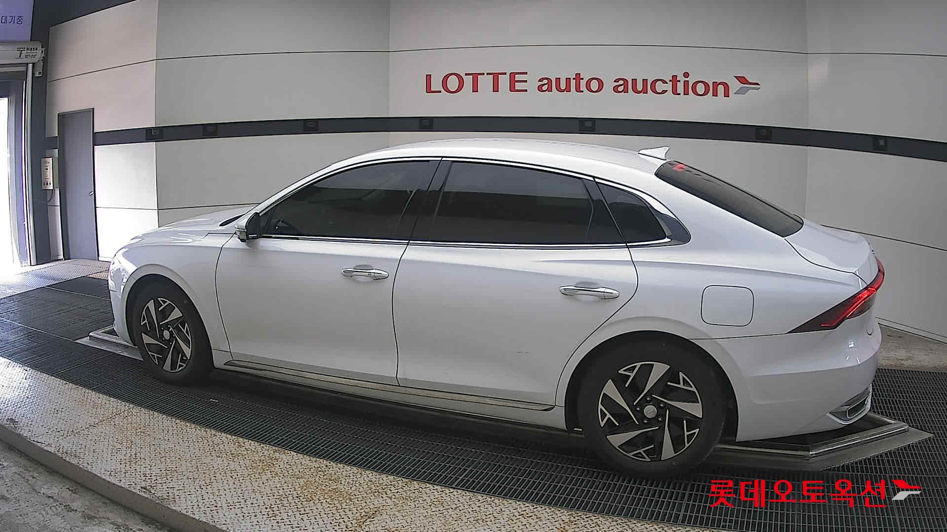 2021 - hyundai grandeur