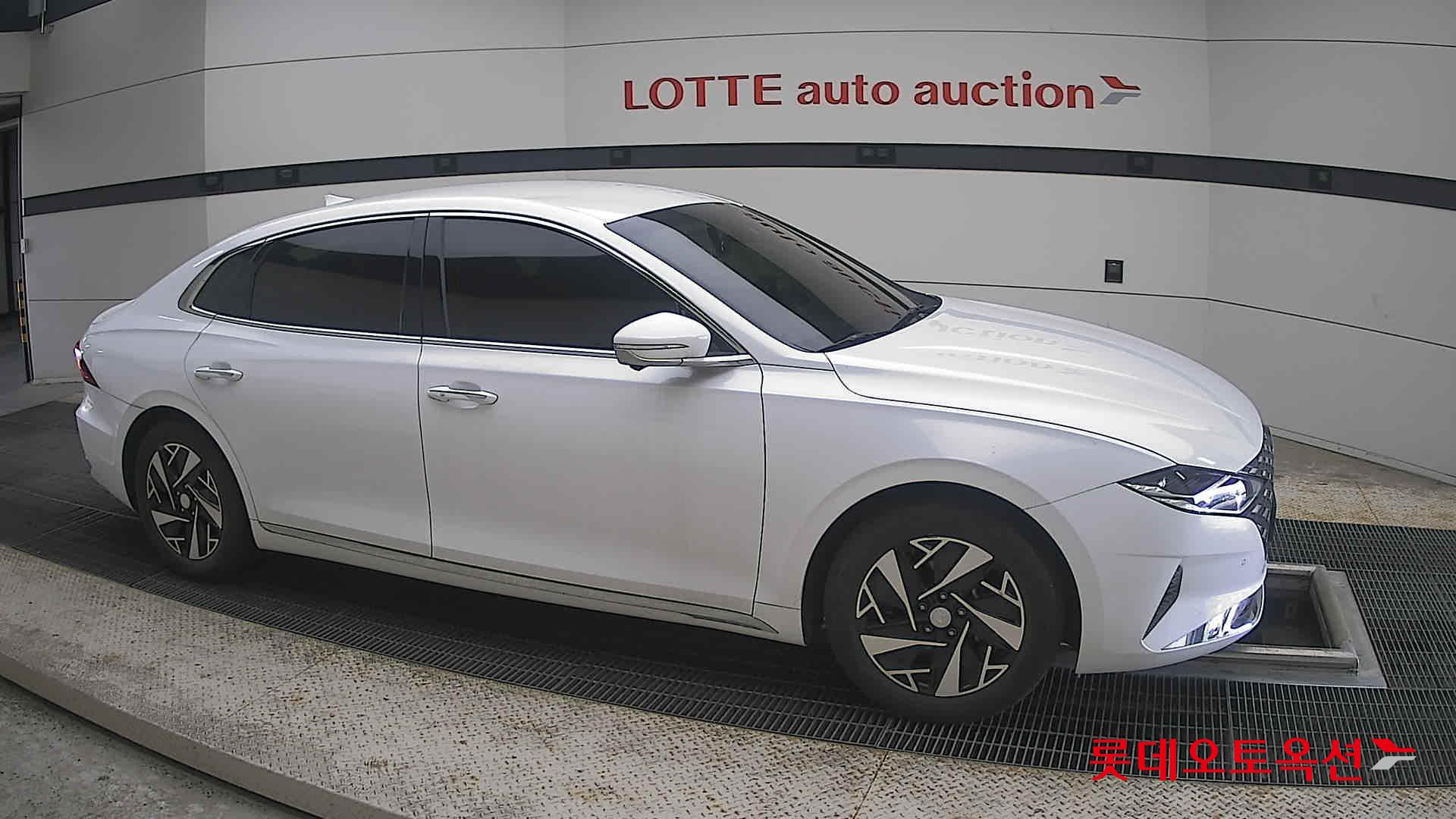 2021 - hyundai grandeur