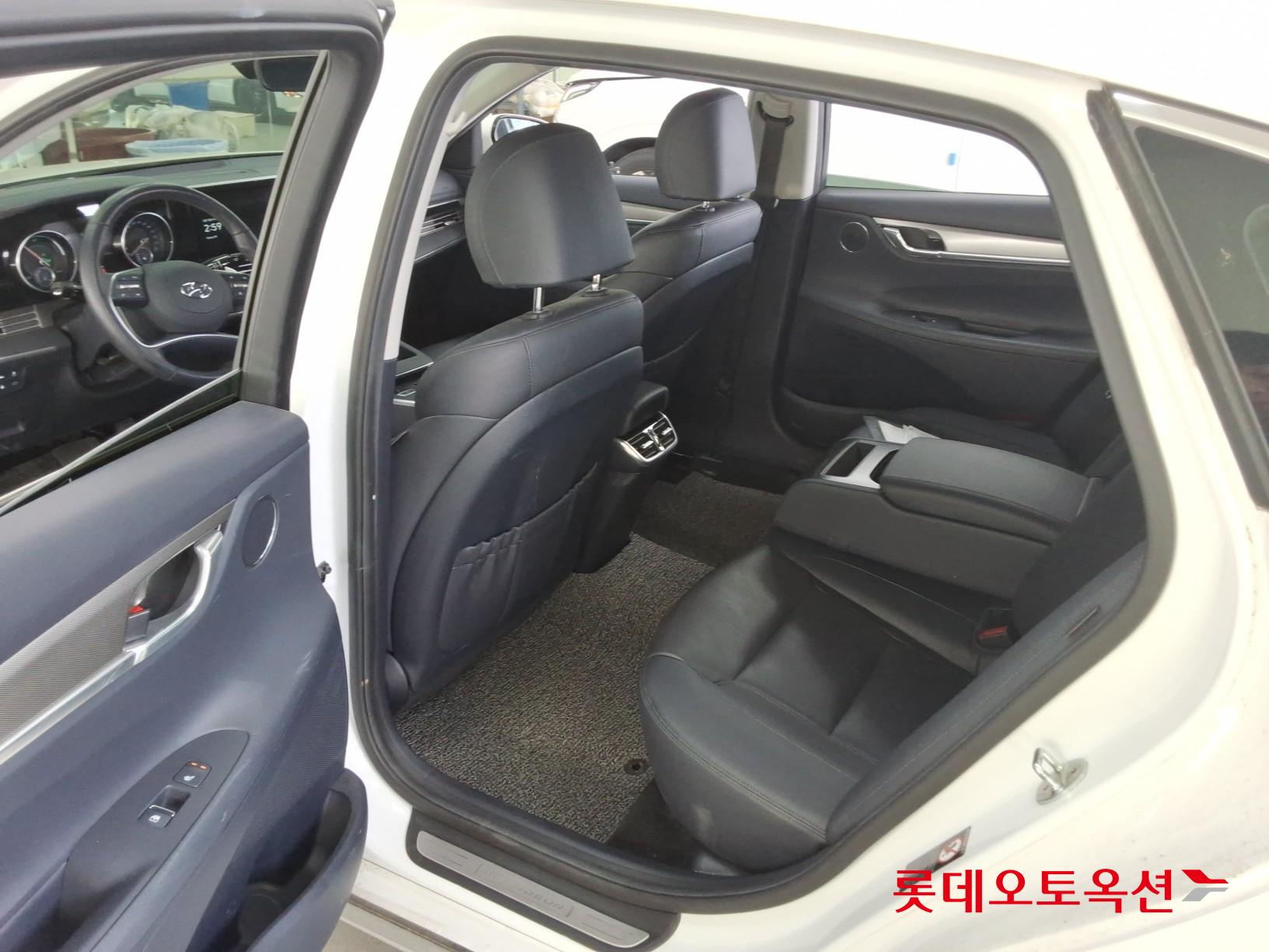 2021 - hyundai grandeur