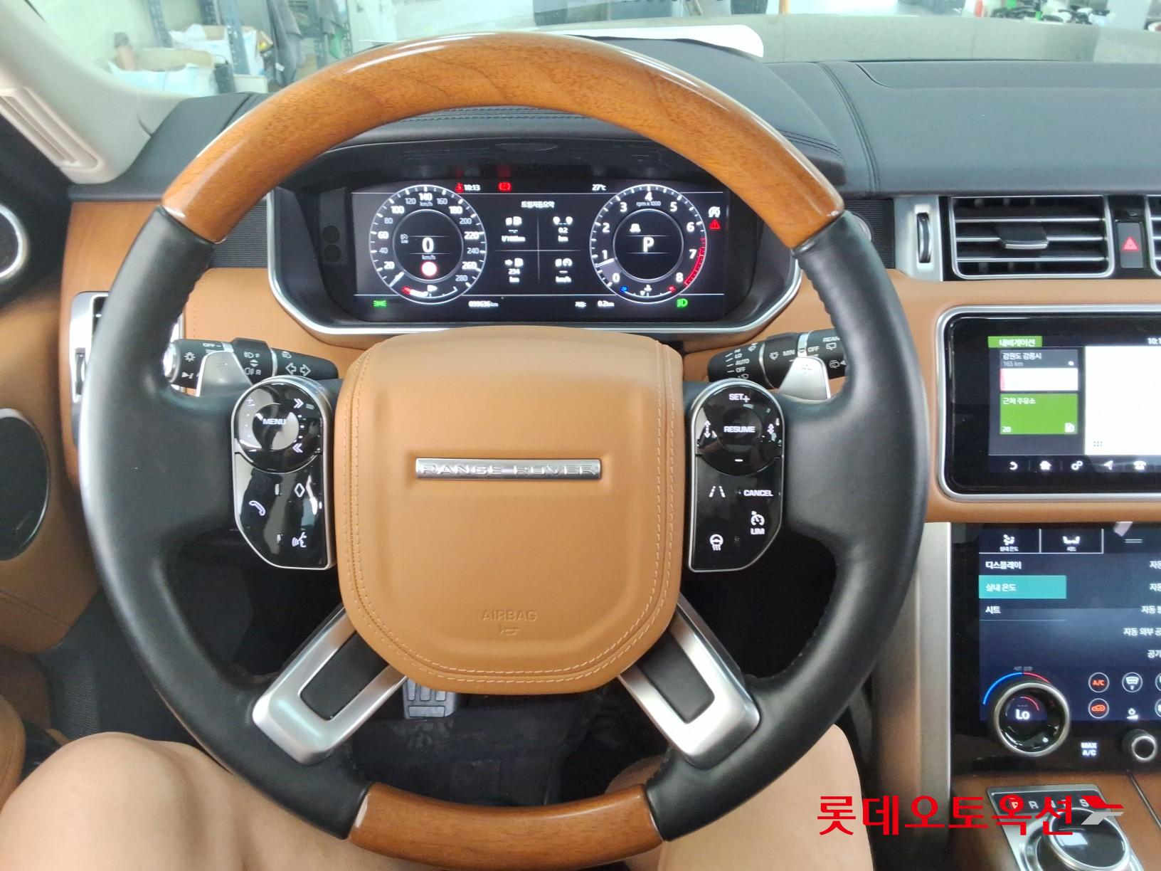 2021 - land rover range rover