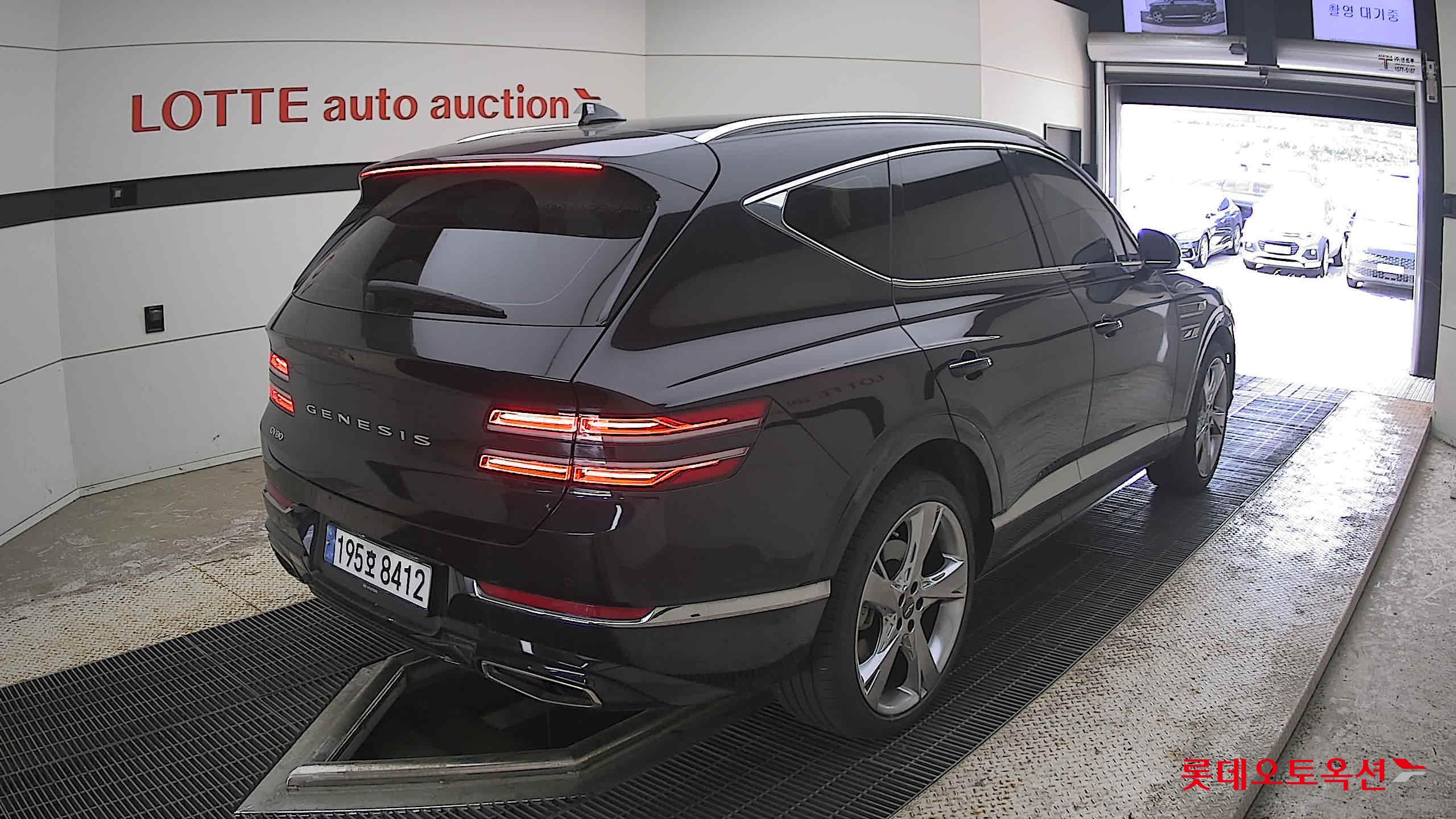 2023 - genesis gv80