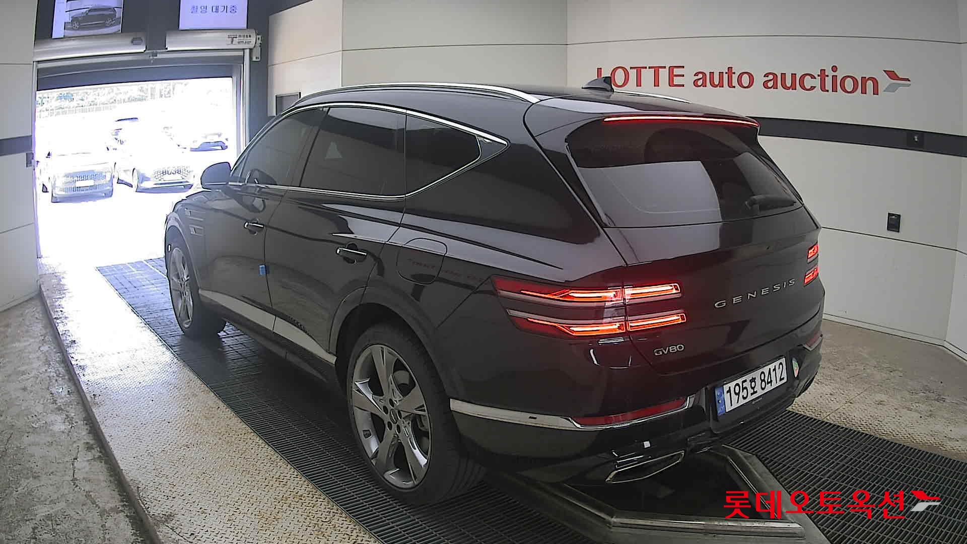 2023 - genesis gv80