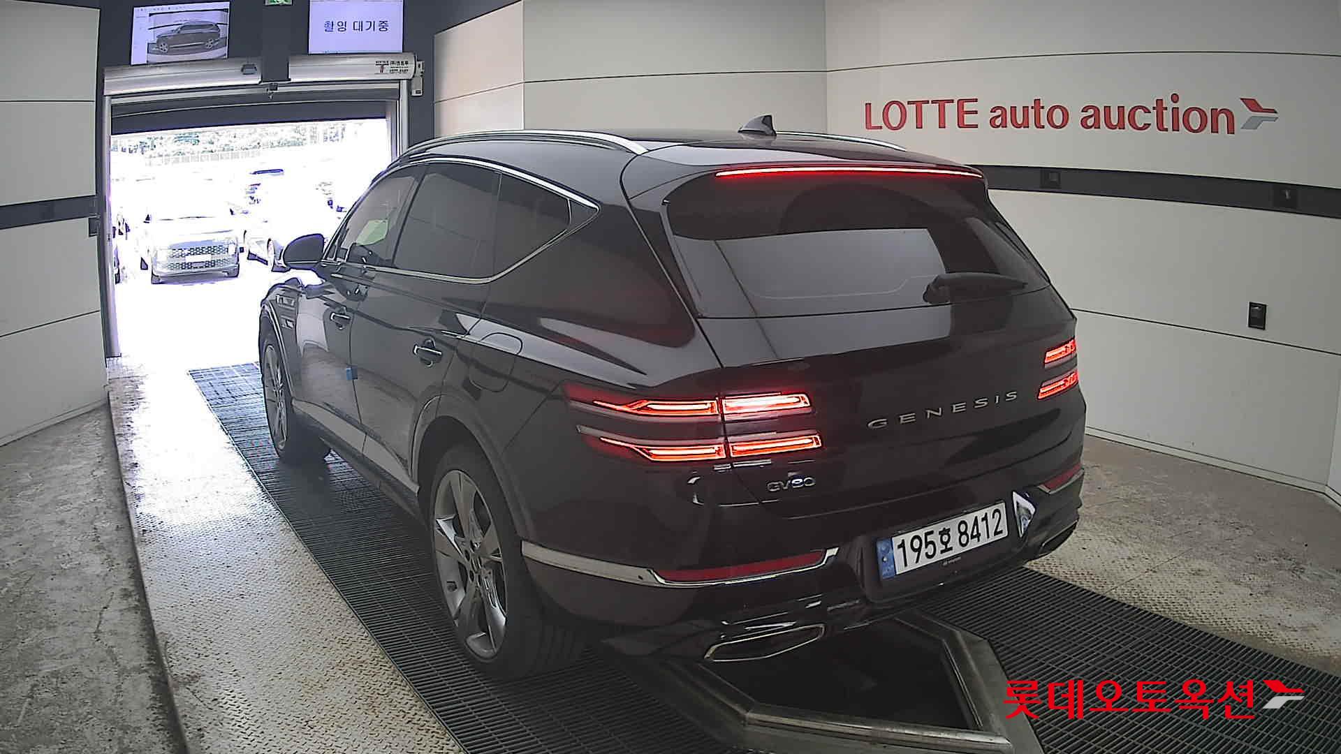 2023 - genesis gv80