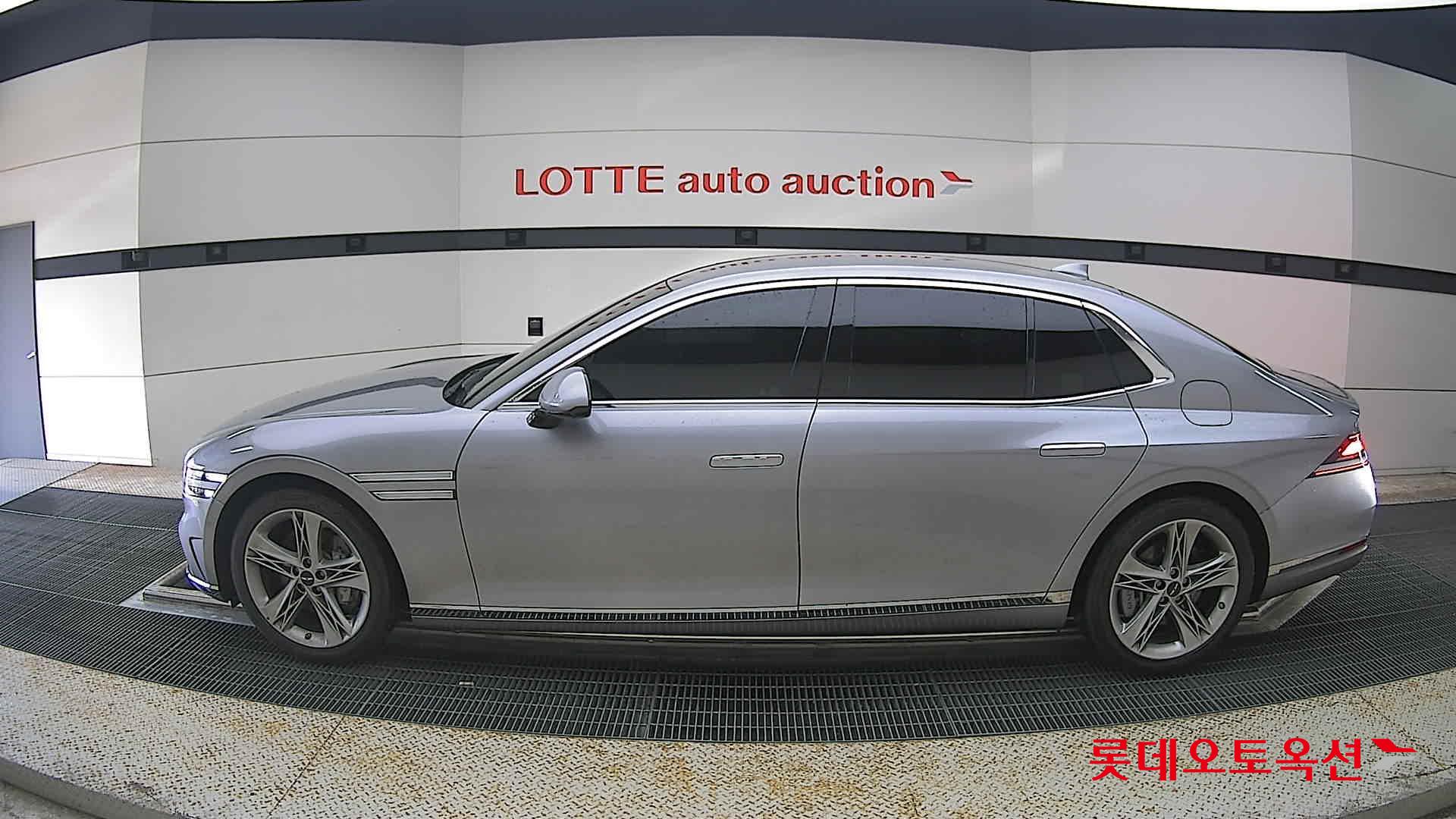 2023 - genesis g90