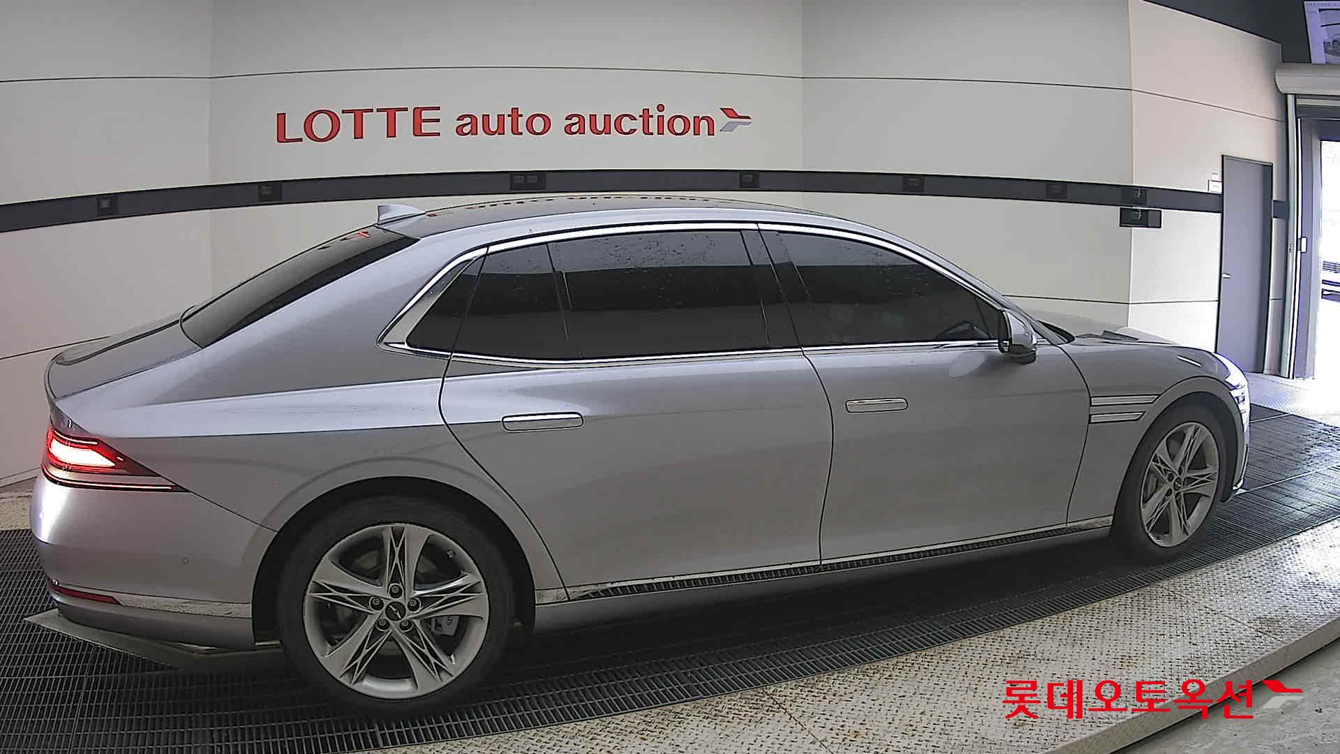 2023 - genesis g90