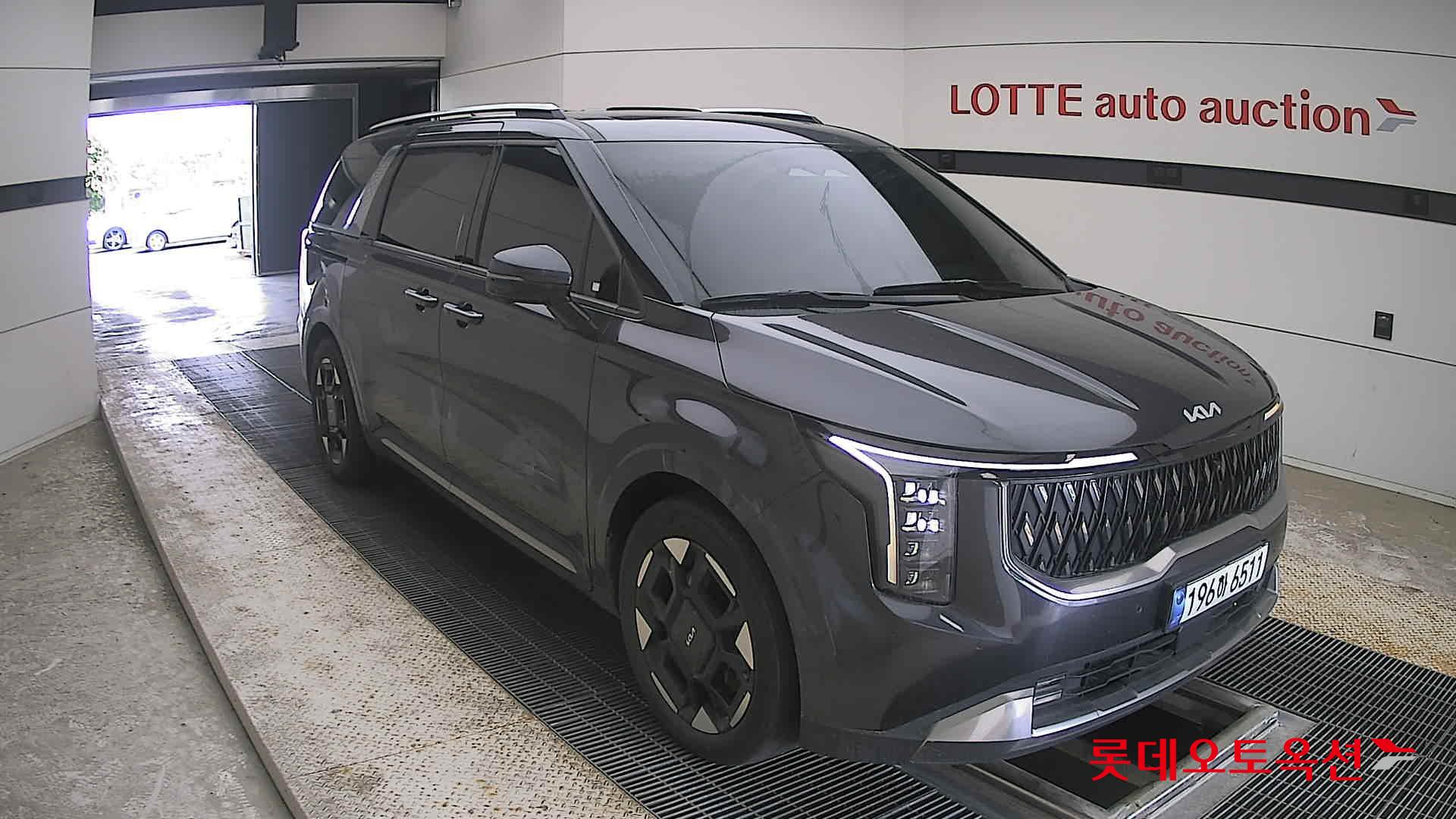 2024 - kia carnival