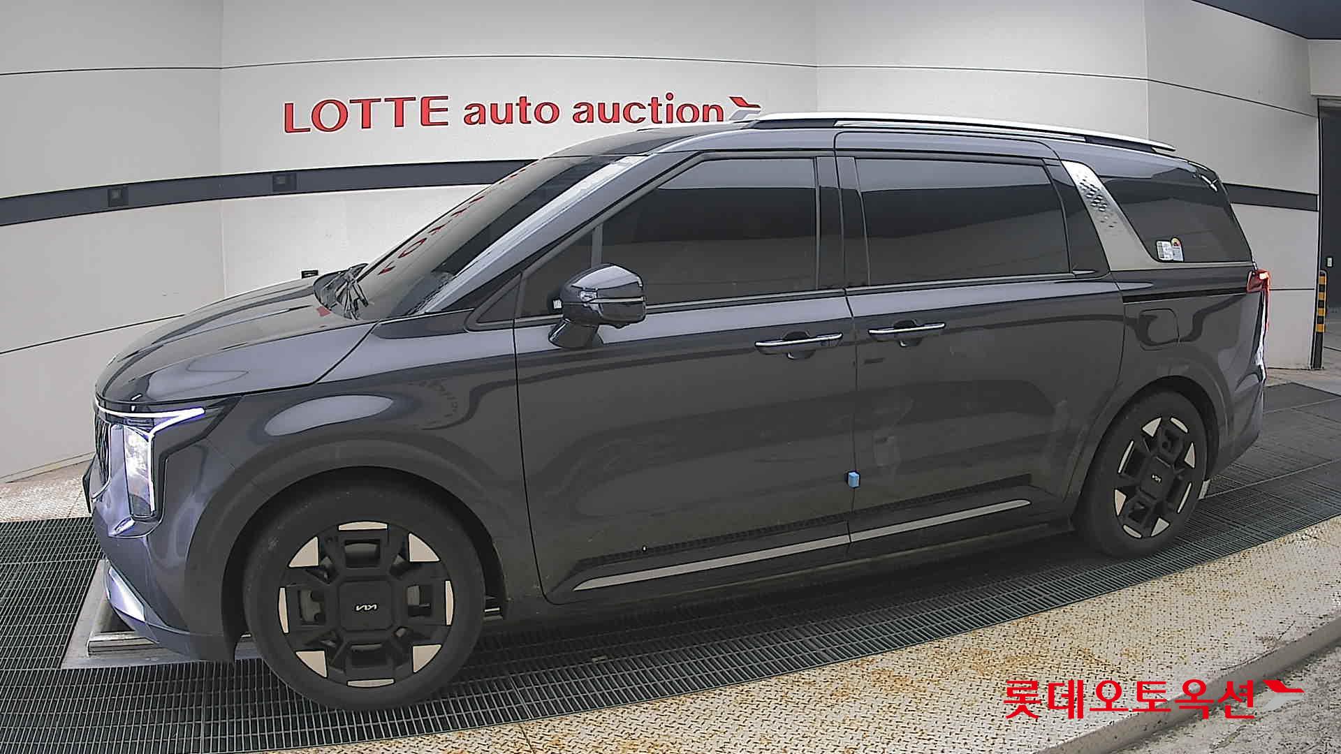 2024 - kia carnival