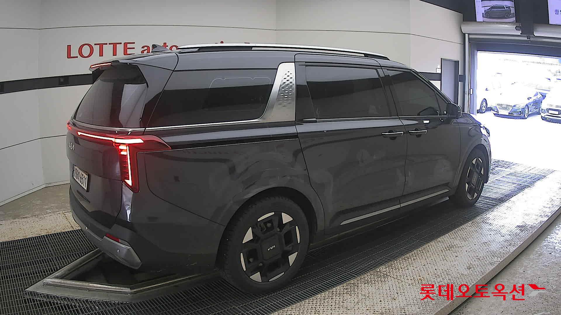 2024 - kia carnival