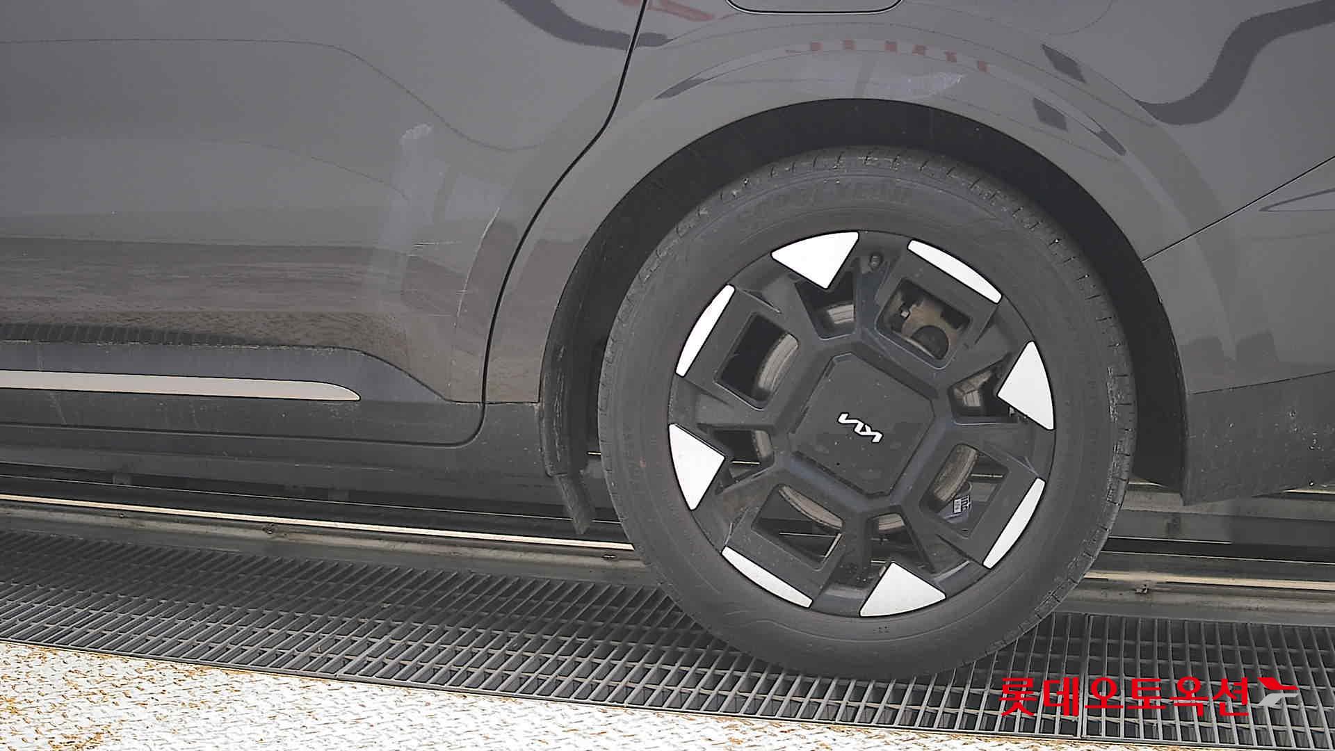 2024 - kia carnival