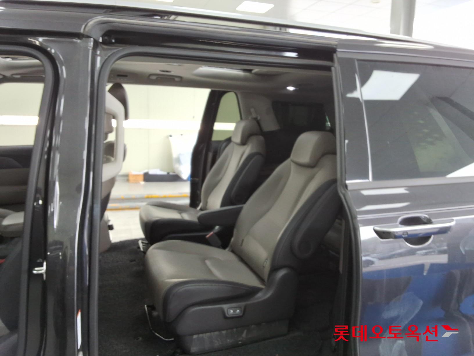 2024 - kia carnival
