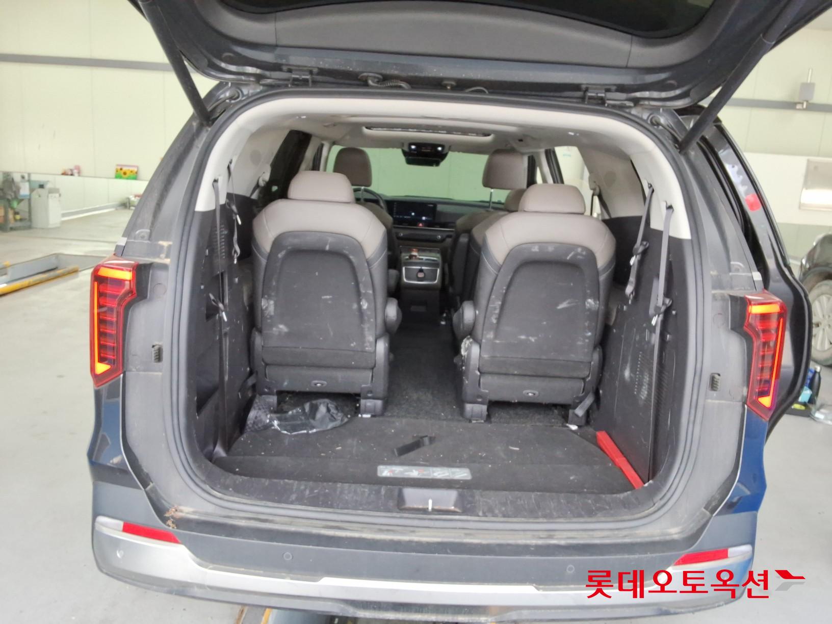 2024 - kia carnival