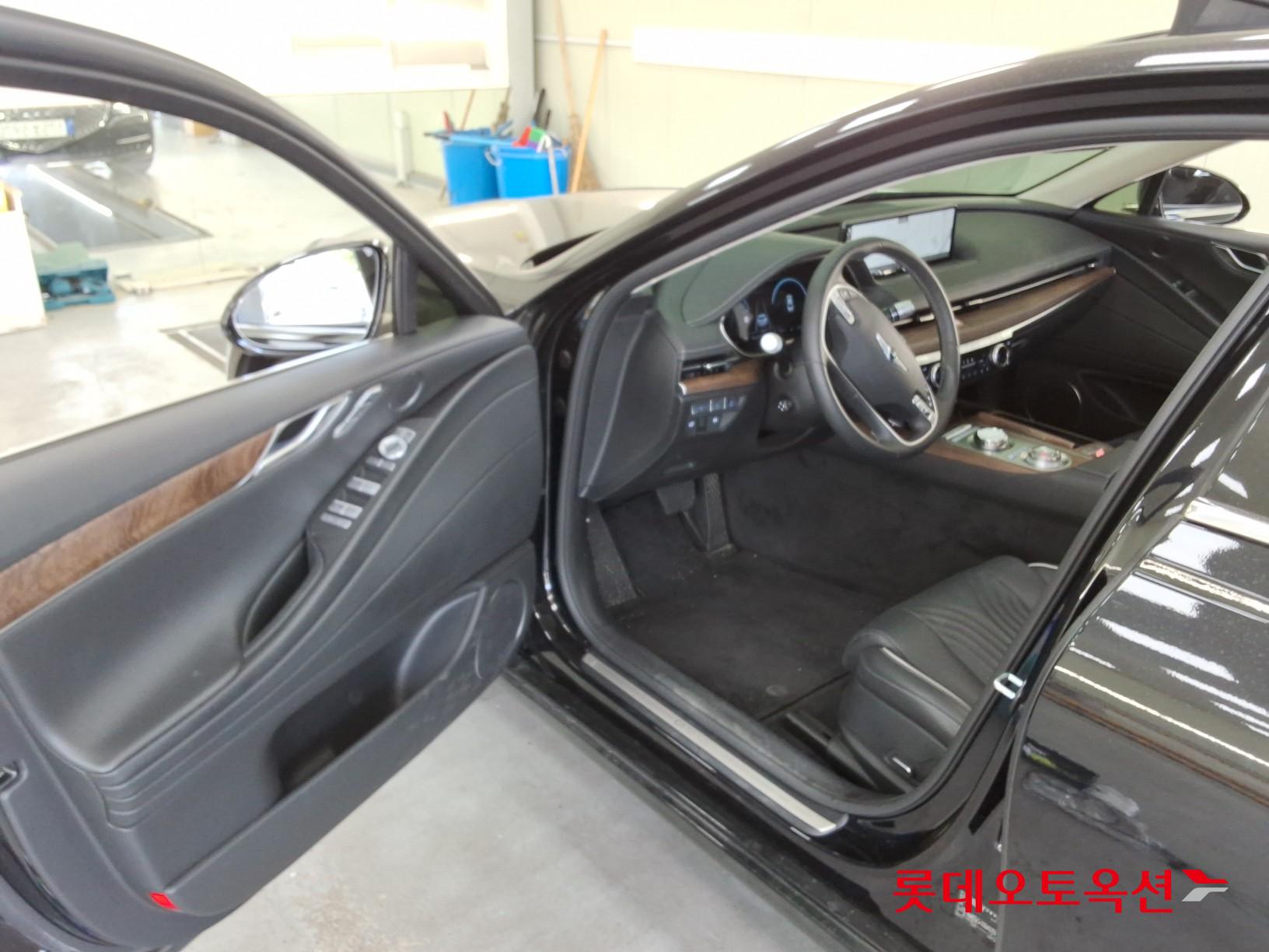 2023 - genesis g80