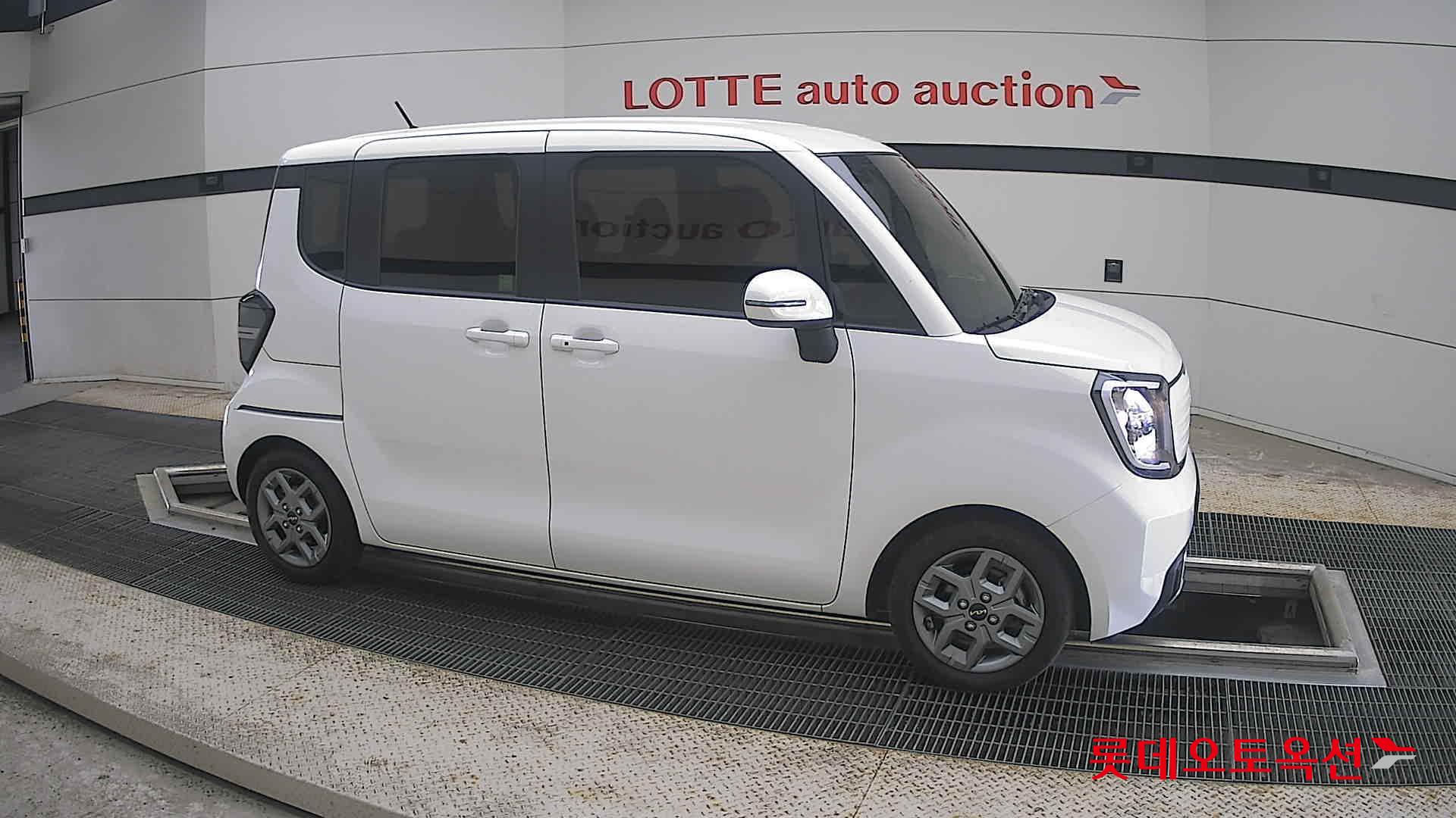 2023 - kia ray