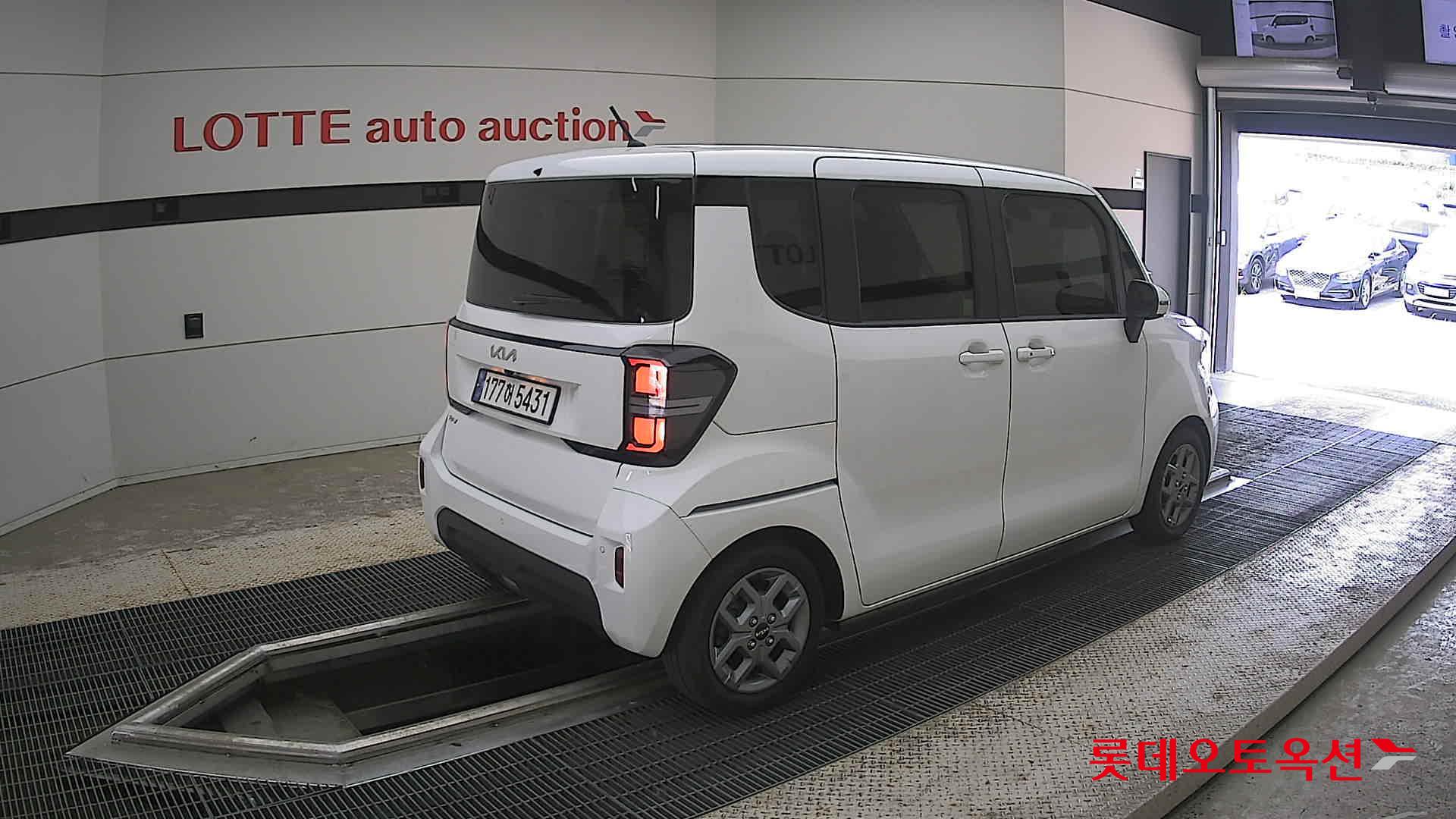 2023 - kia ray