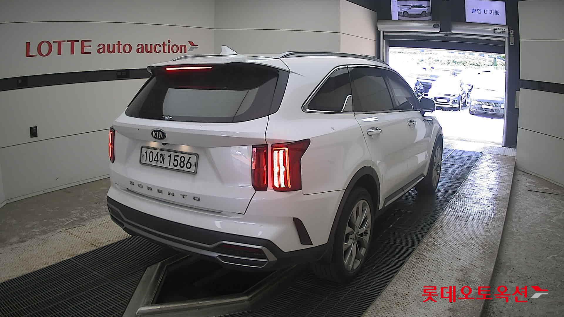 2021 - kia sorento