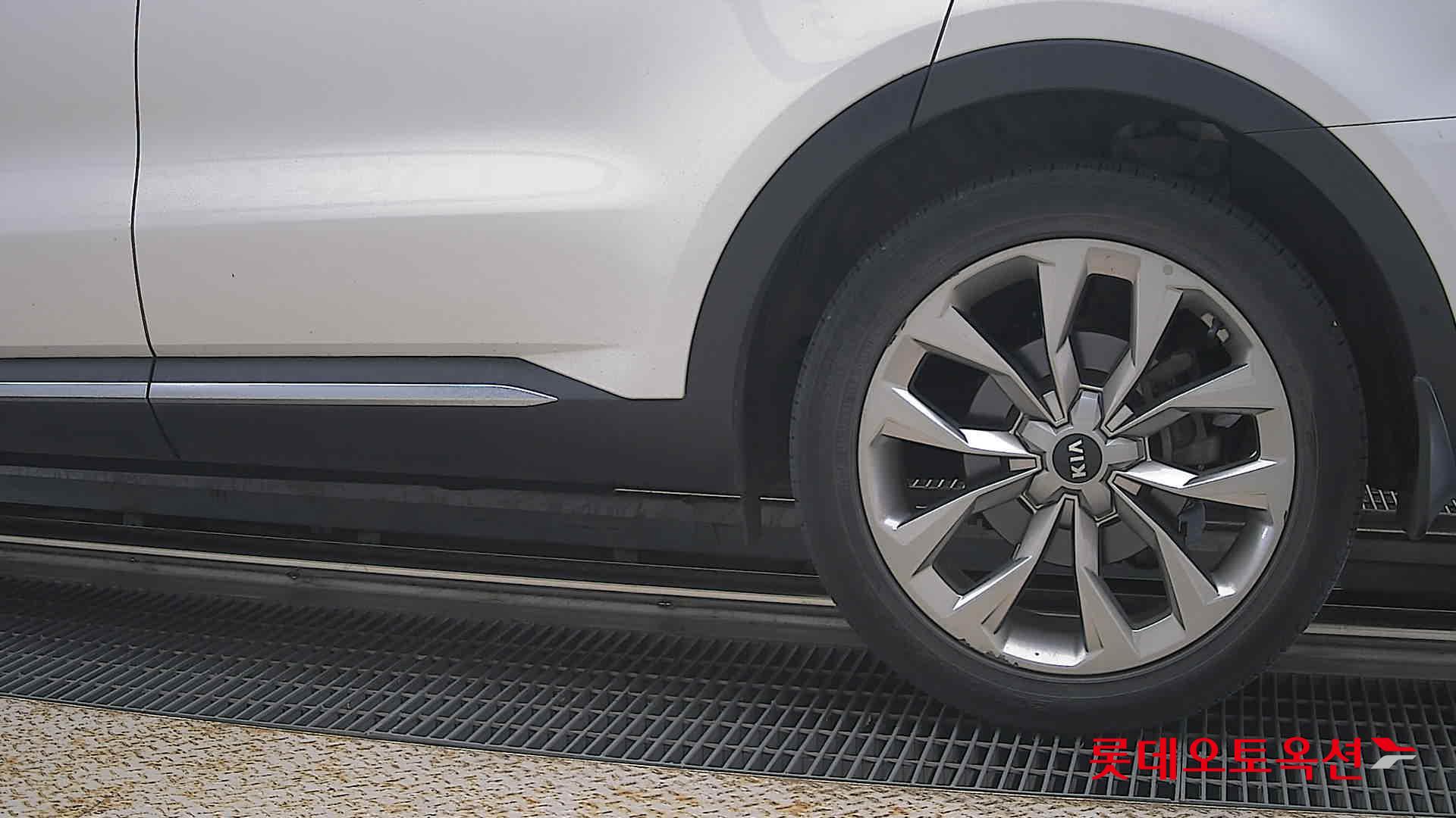 2021 - kia sorento