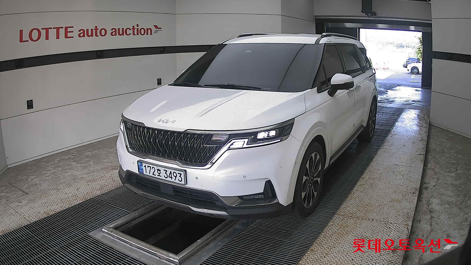 2023 - kia carnival