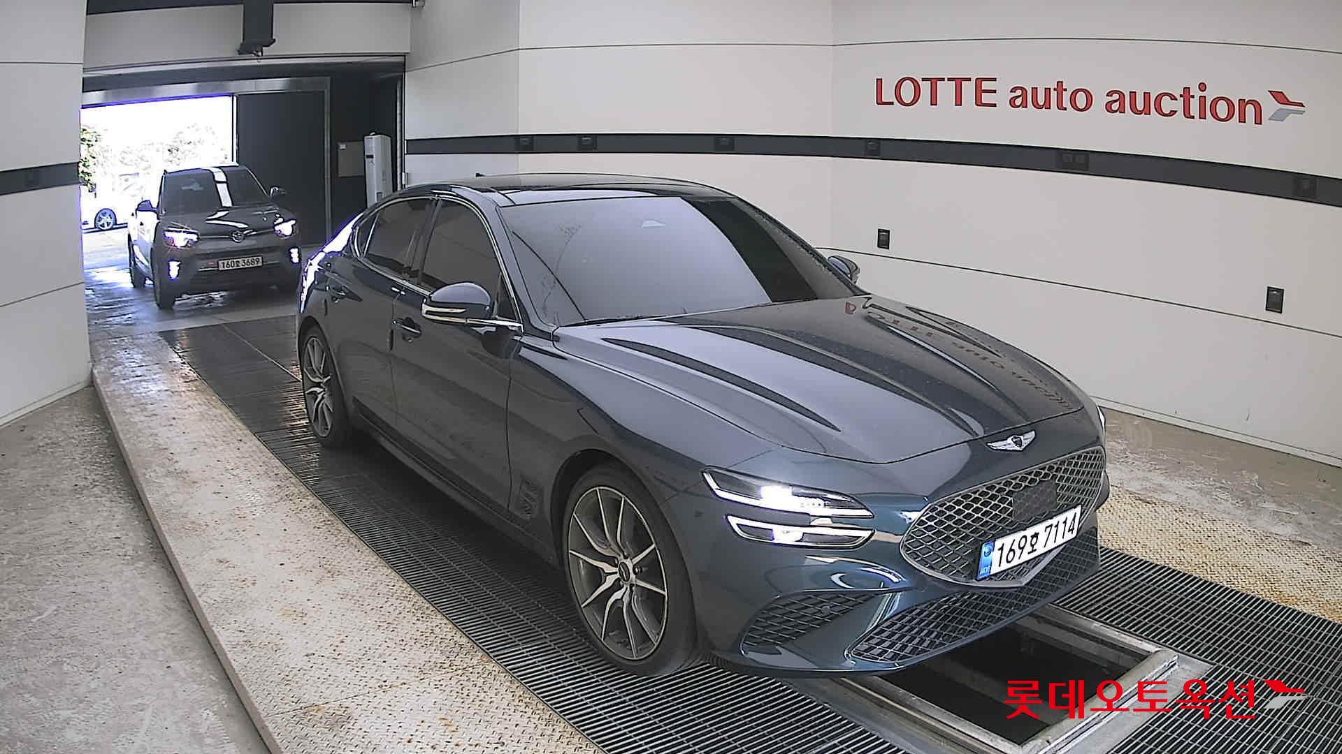 2022 - genesis g70