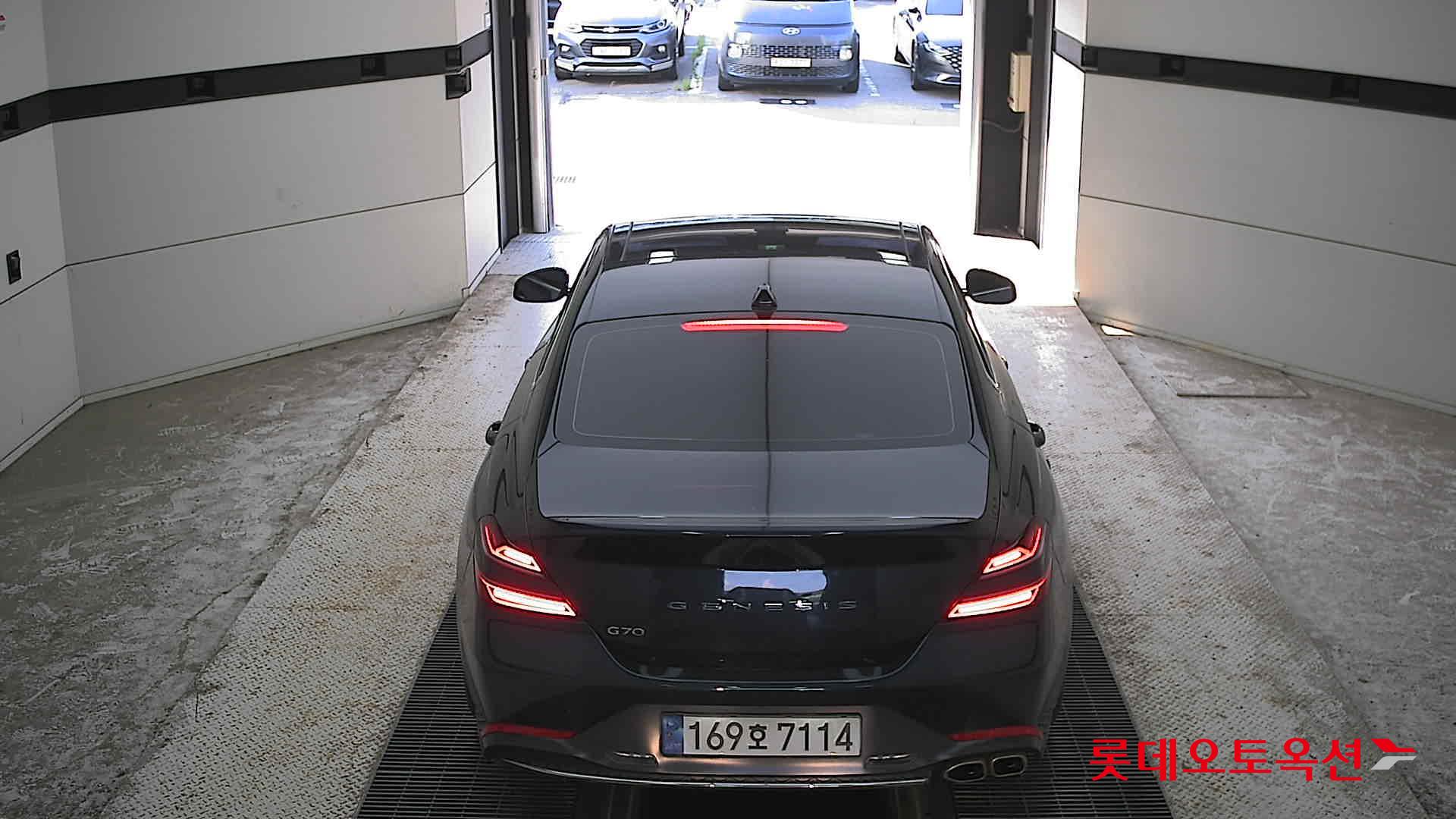 2022 - genesis g70