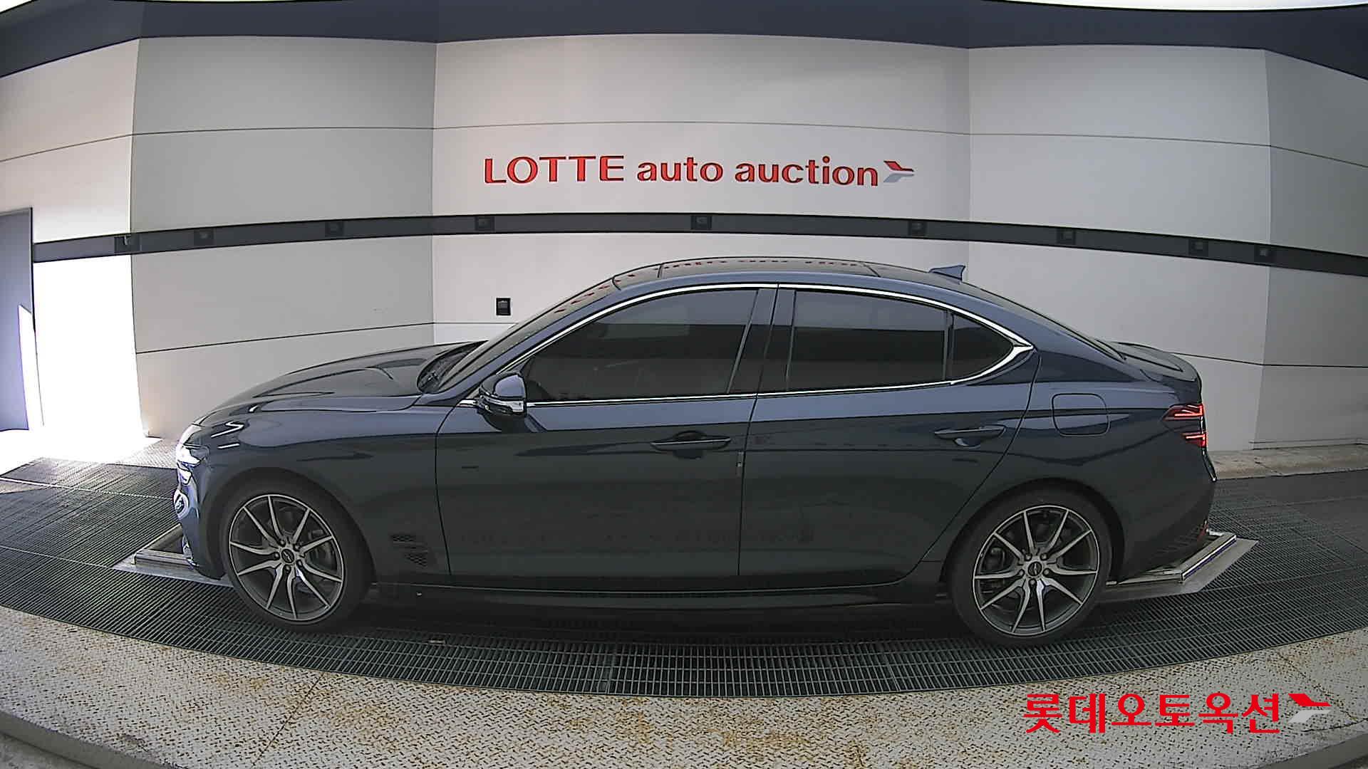 2022 - genesis g70