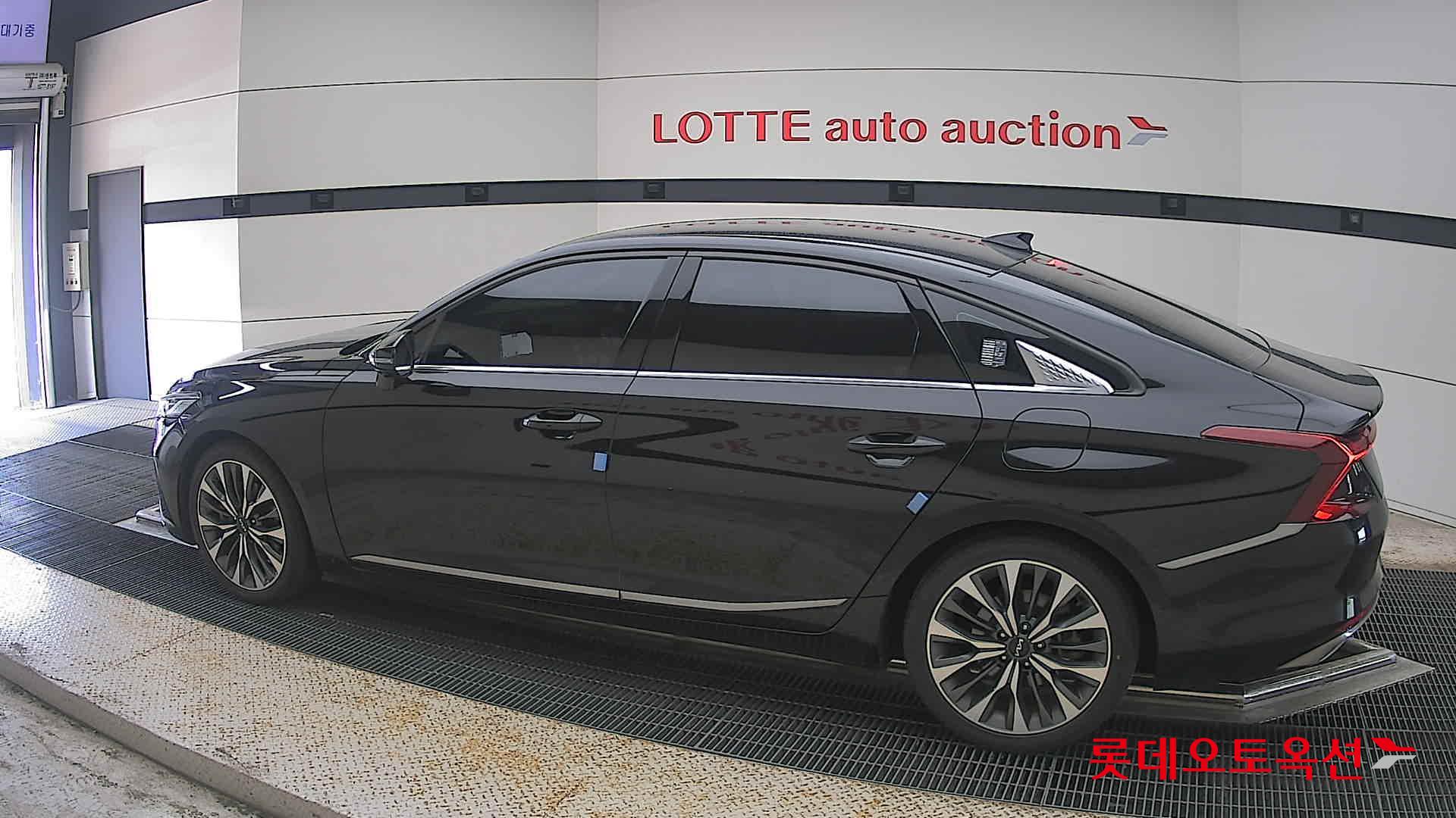 2023 - kia k8