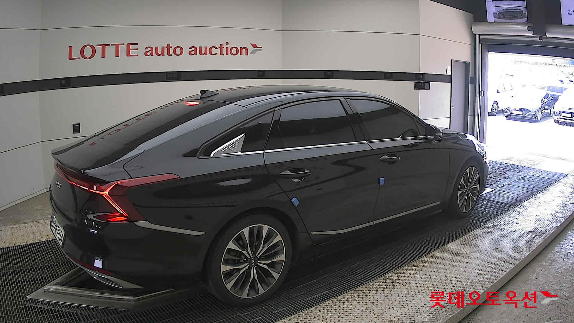 2023 - kia k8