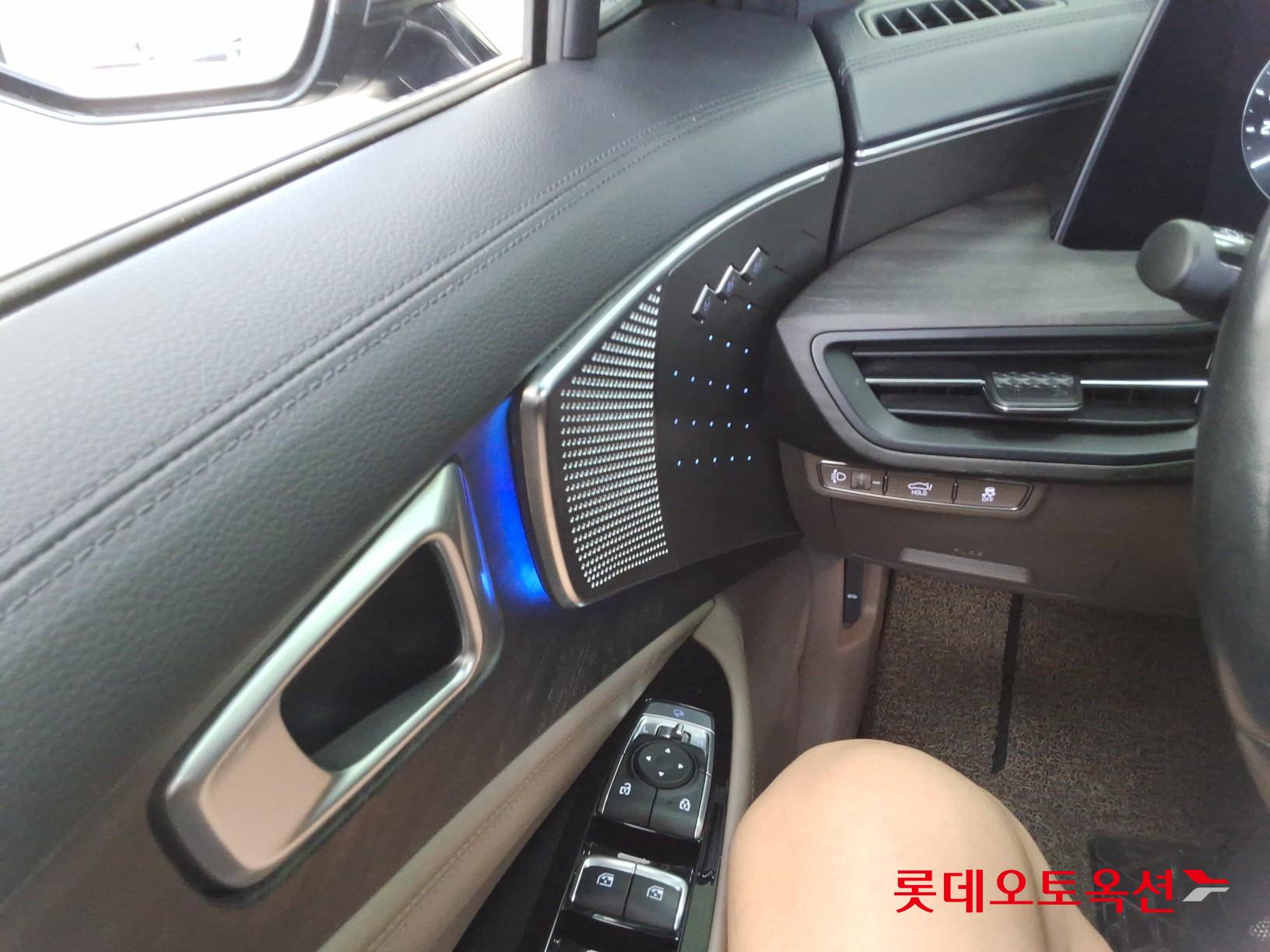 2023 - kia k8