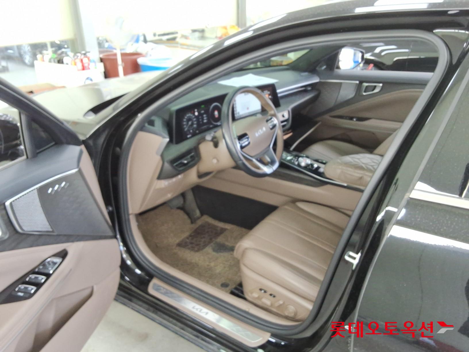 2023 - kia k8