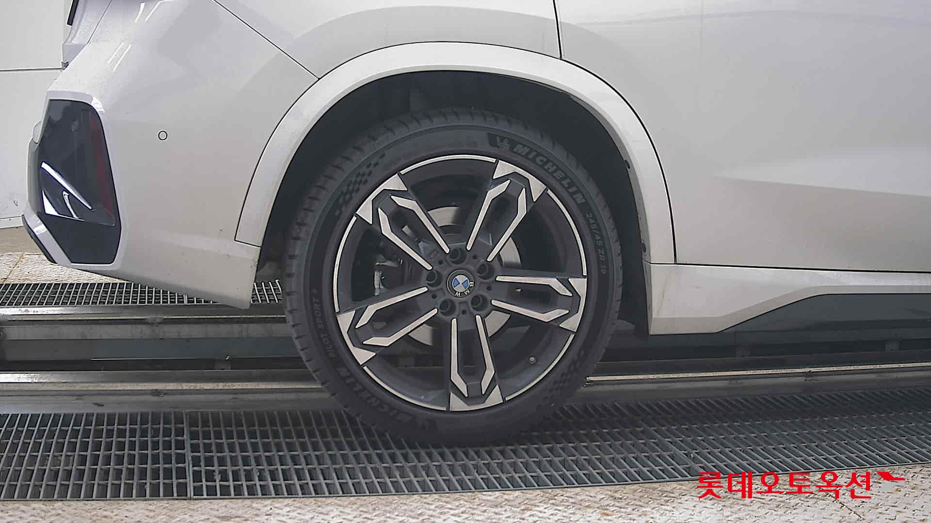 2025 - bmw x1
