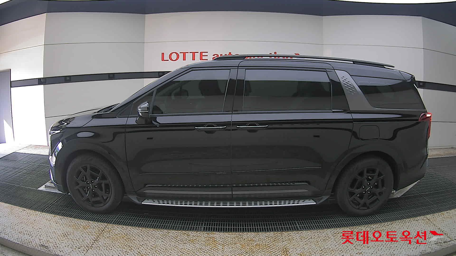 2025 - kia carnival