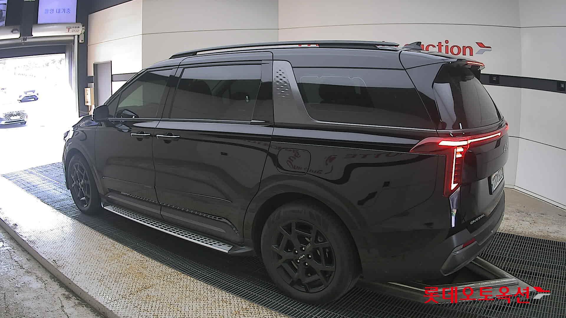 2025 - kia carnival