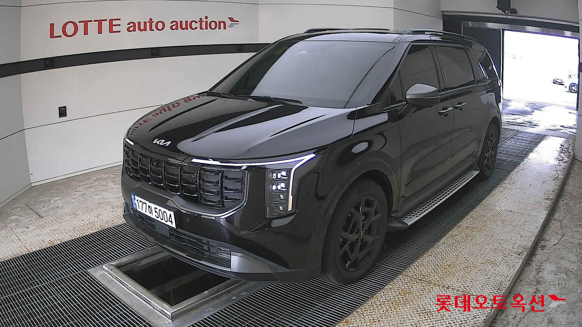 2025 - kia carnival
