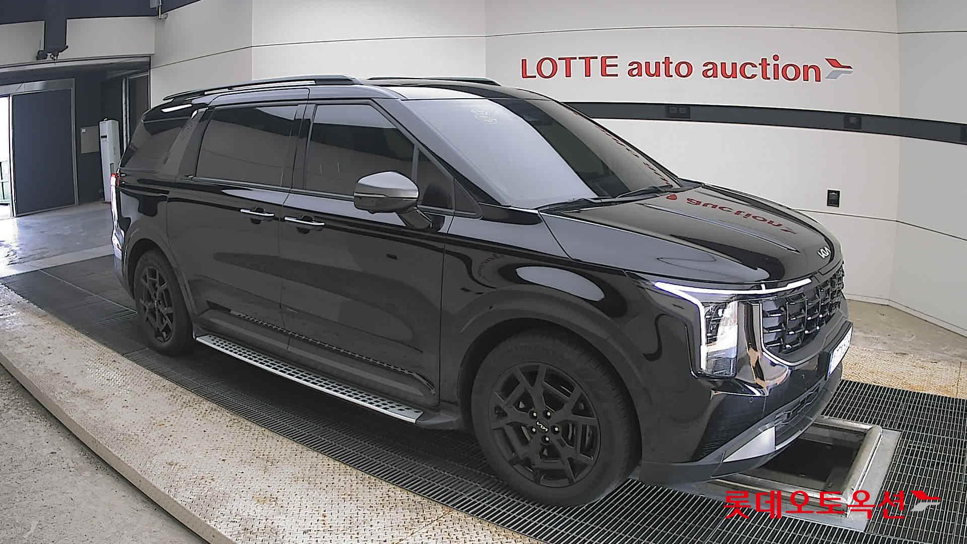 2025 - kia carnival